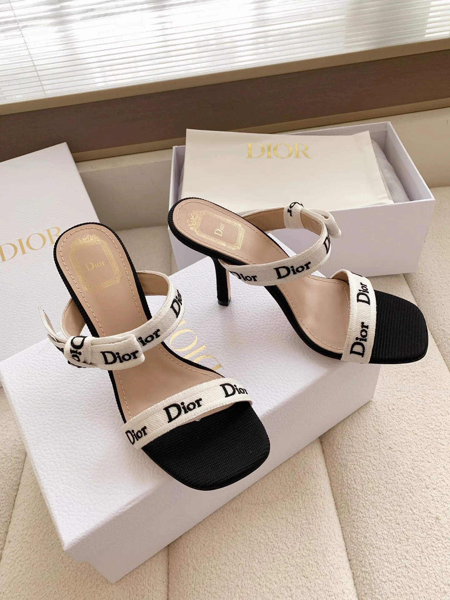 Босоножки Женские Christian Dior 11599294