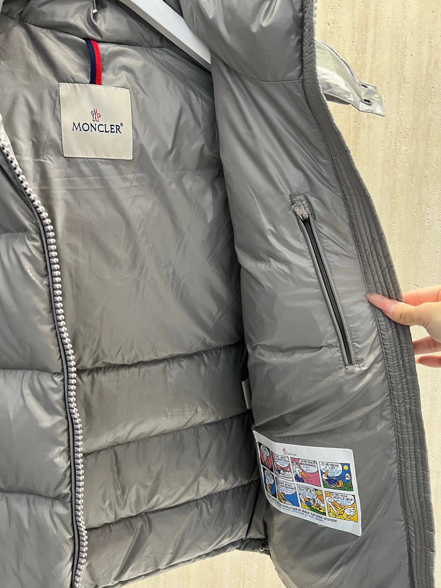 Куртки И Пуховики Женские Moncler 18723404
