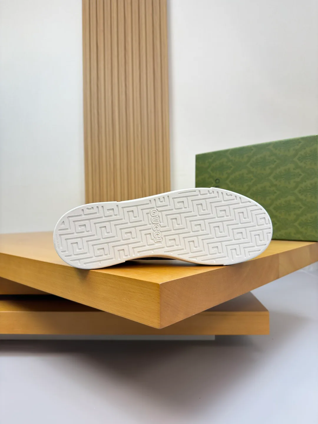 Кеды Женские Gucci 11702491