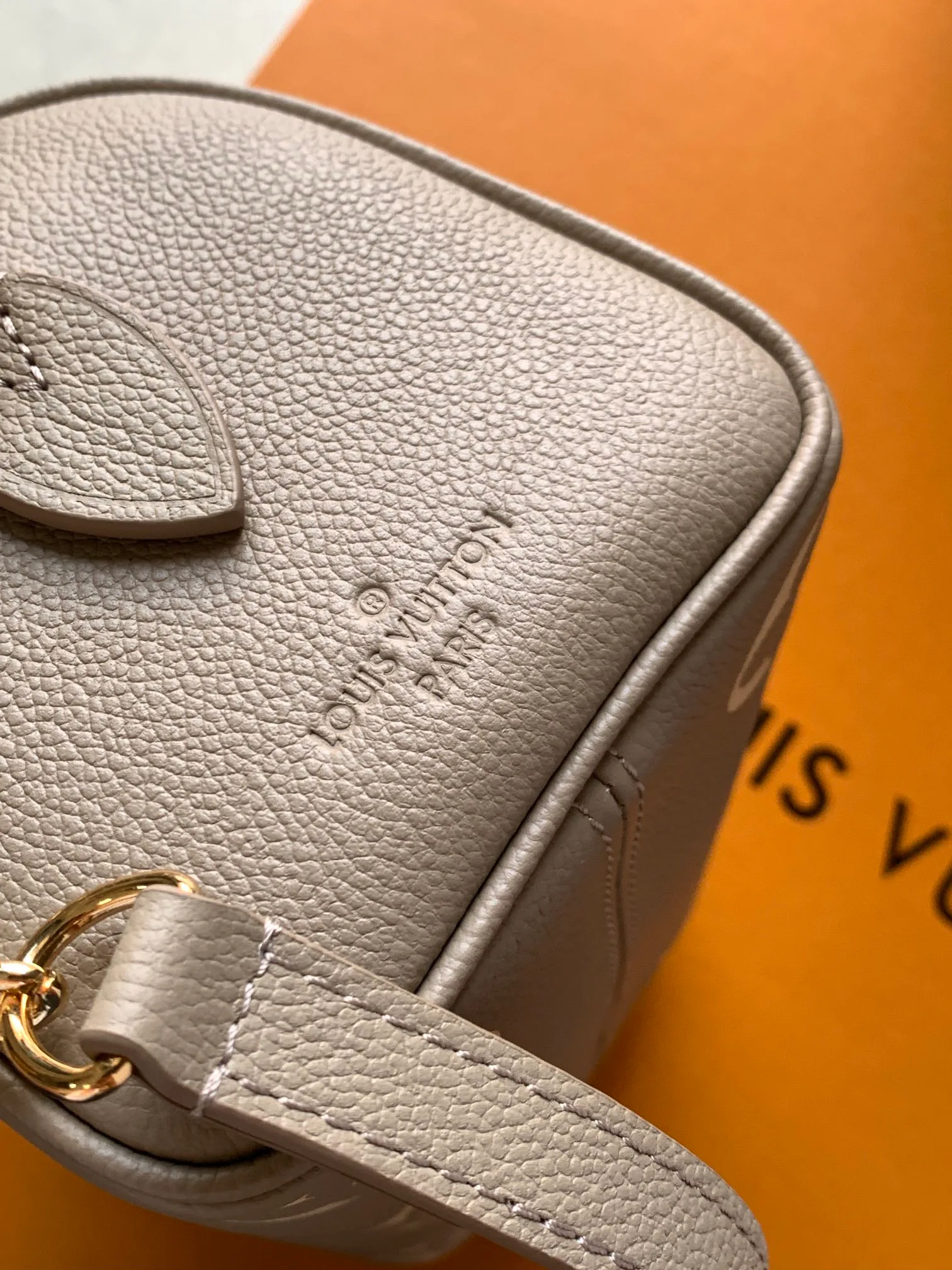 Классические Сумки Женские Louis Vuitton 11488625
