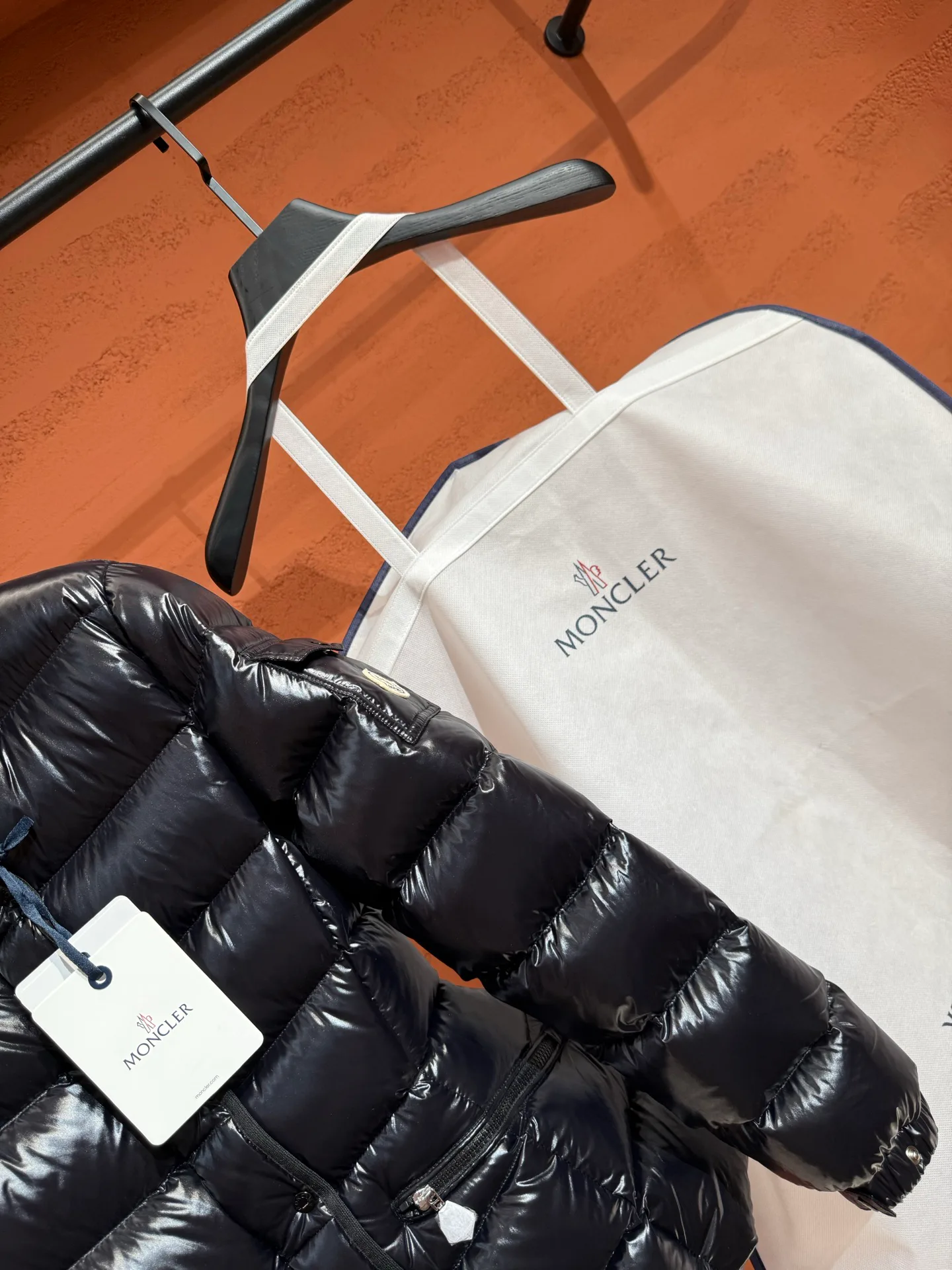 Куртки И Пуховики Женские Moncler 20100036