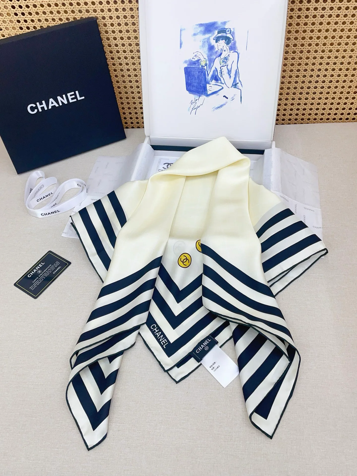 Платки Chanel 13119697