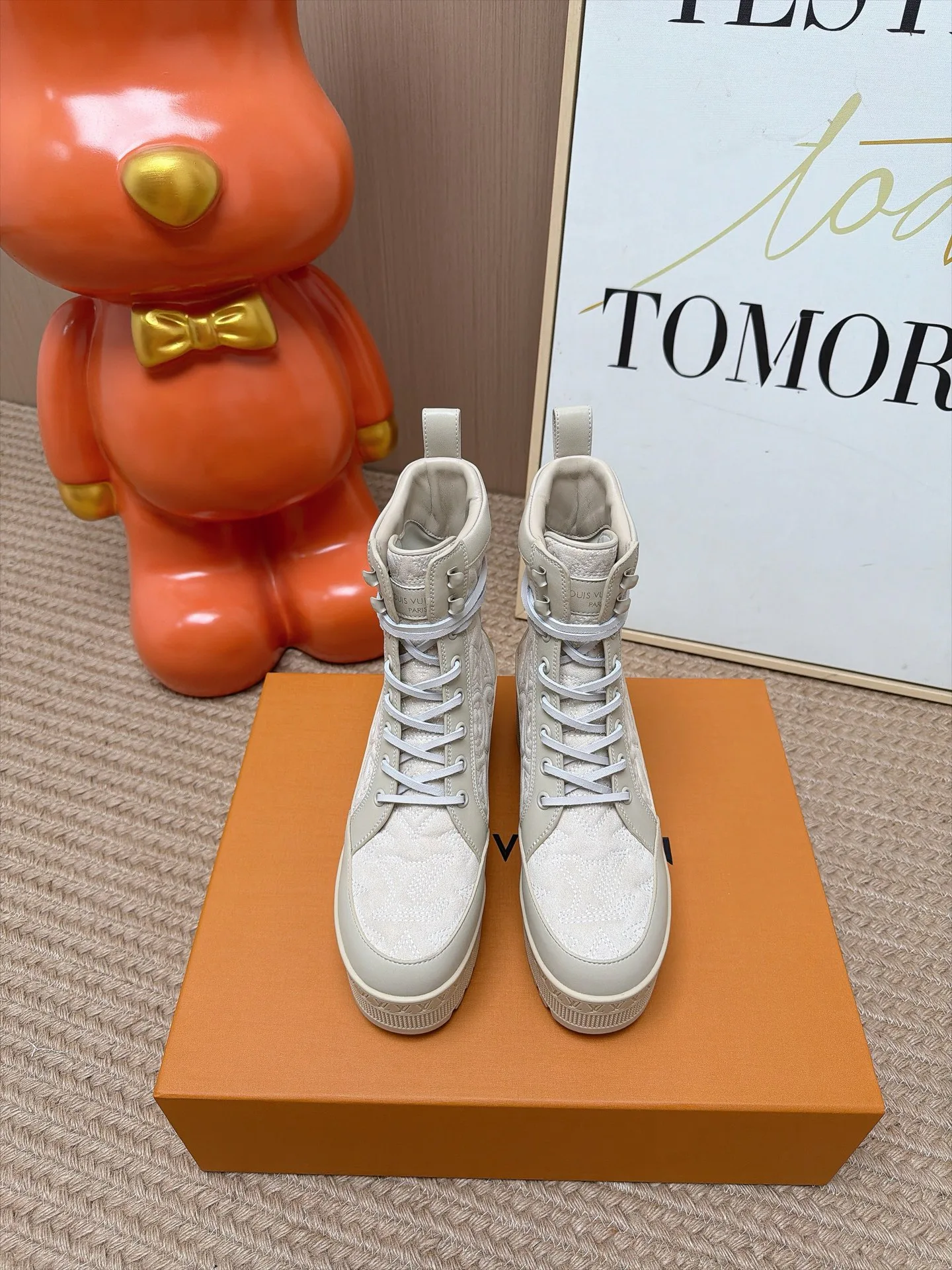Ботинки Женские Louis Vuitton 18239722