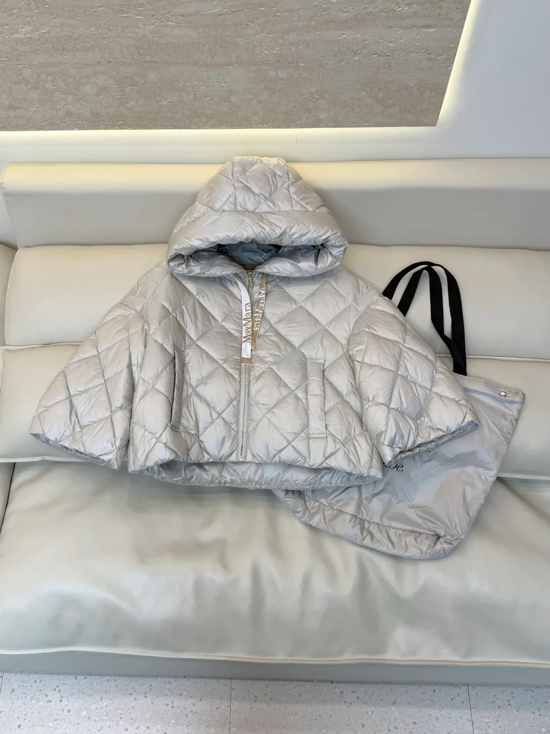 Куртки И Пуховики Женские Max Mara 17917337