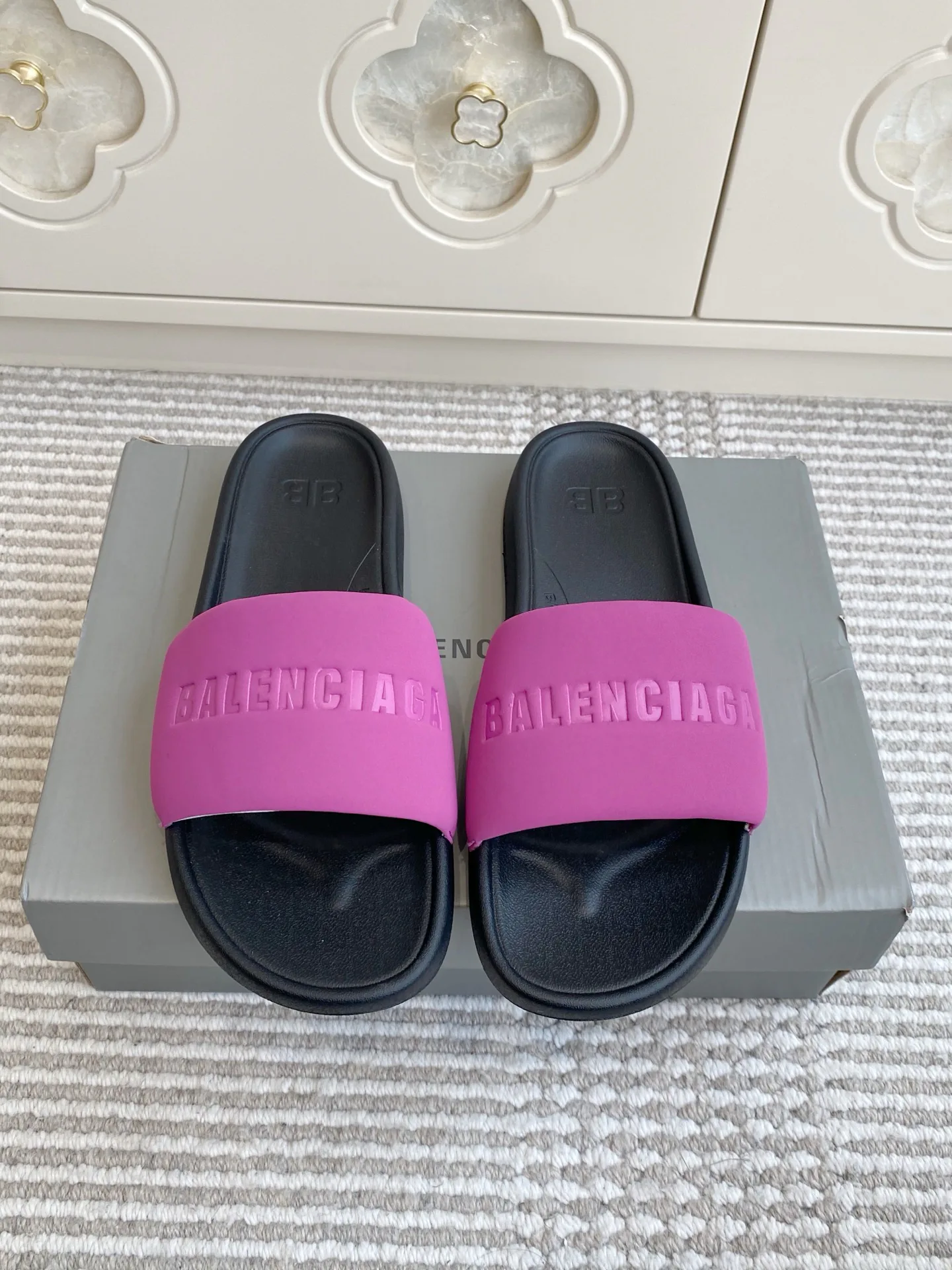 Шлепанцы Женские Balenciaga 11430328