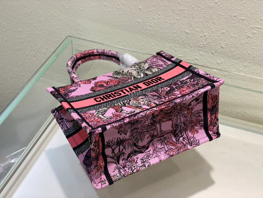 Классические Сумки Женские Christian Dior 17868