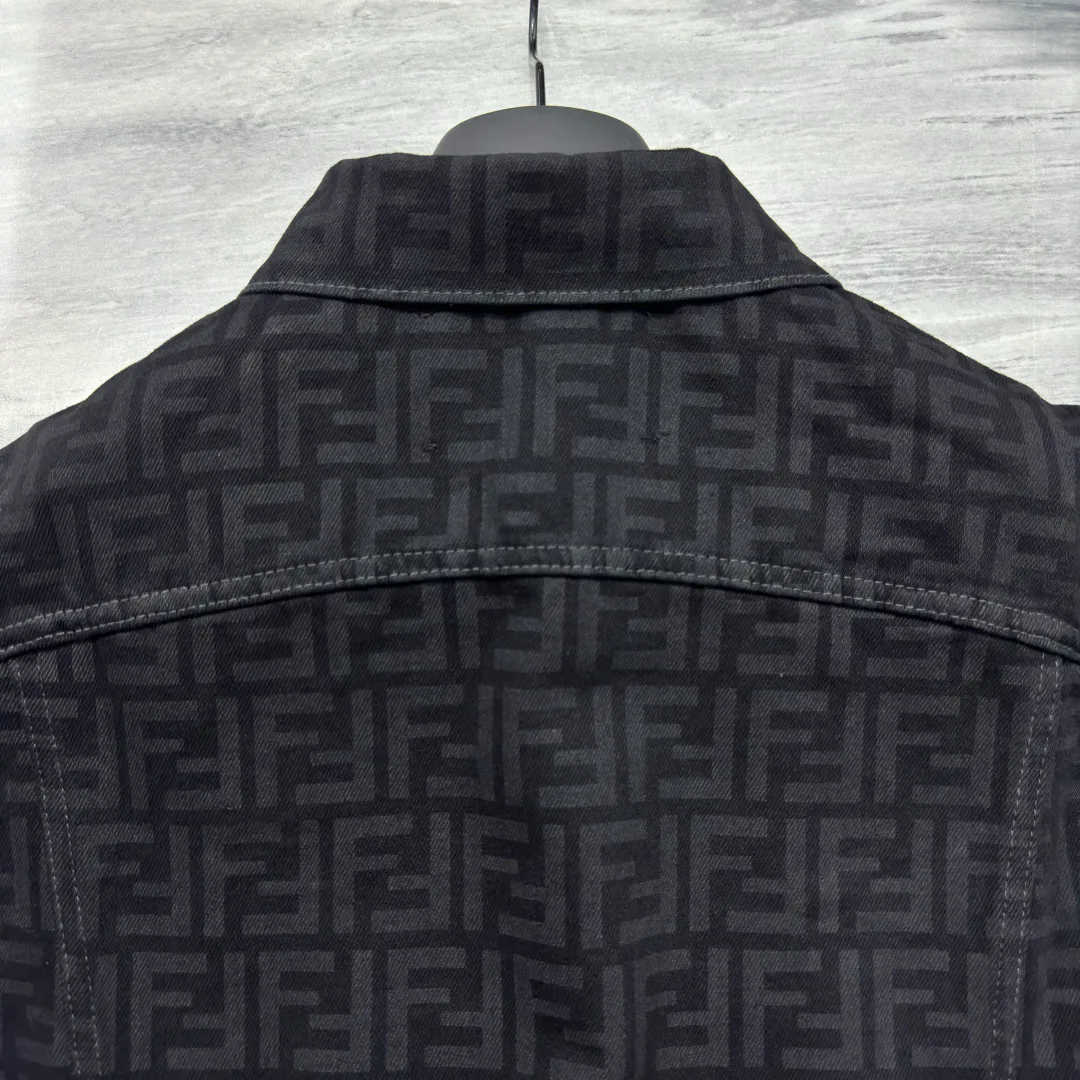 Куртки И Пуховики Мужские Fendi 390063