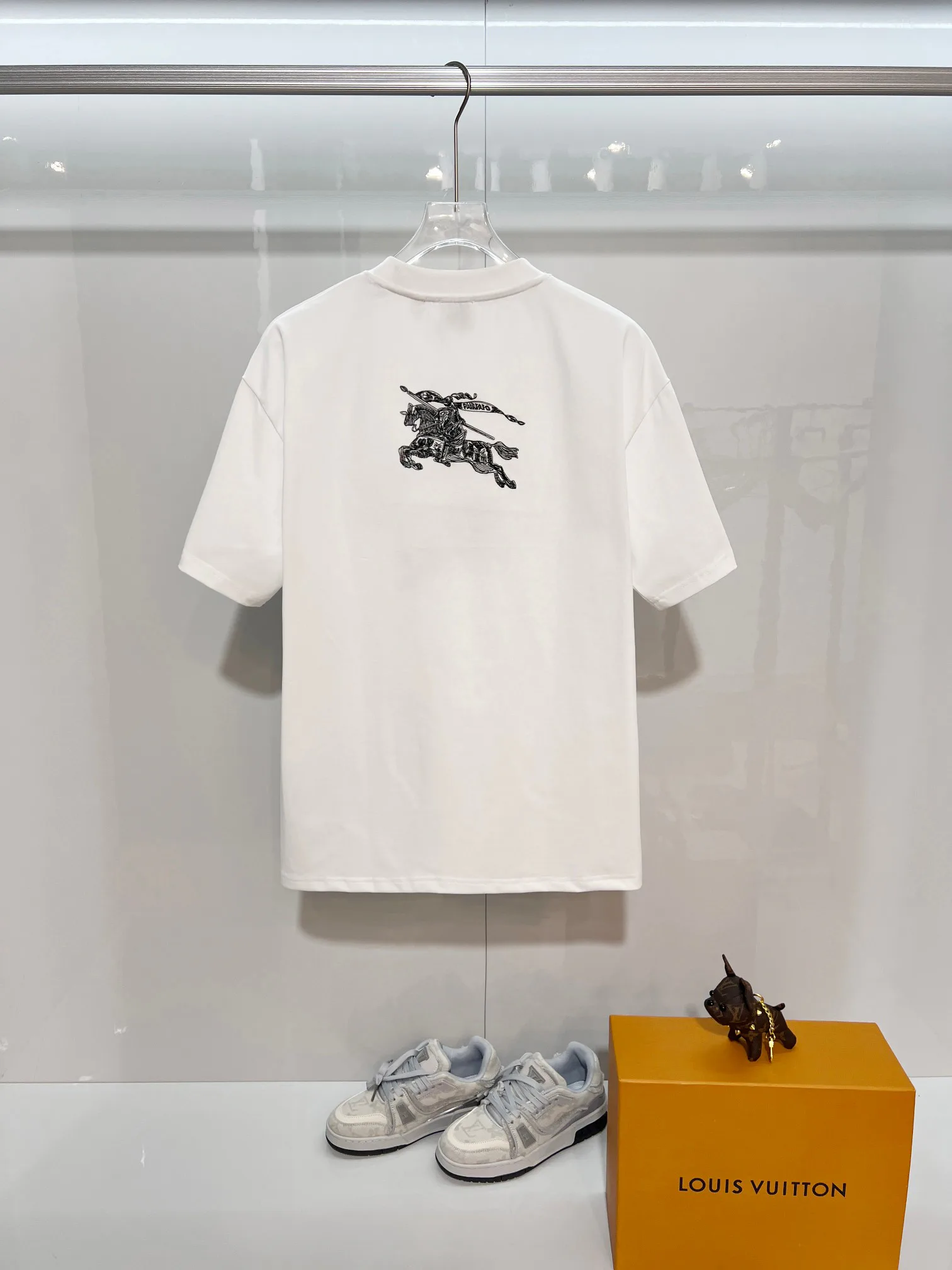 Футболки Женские Burberry 688170