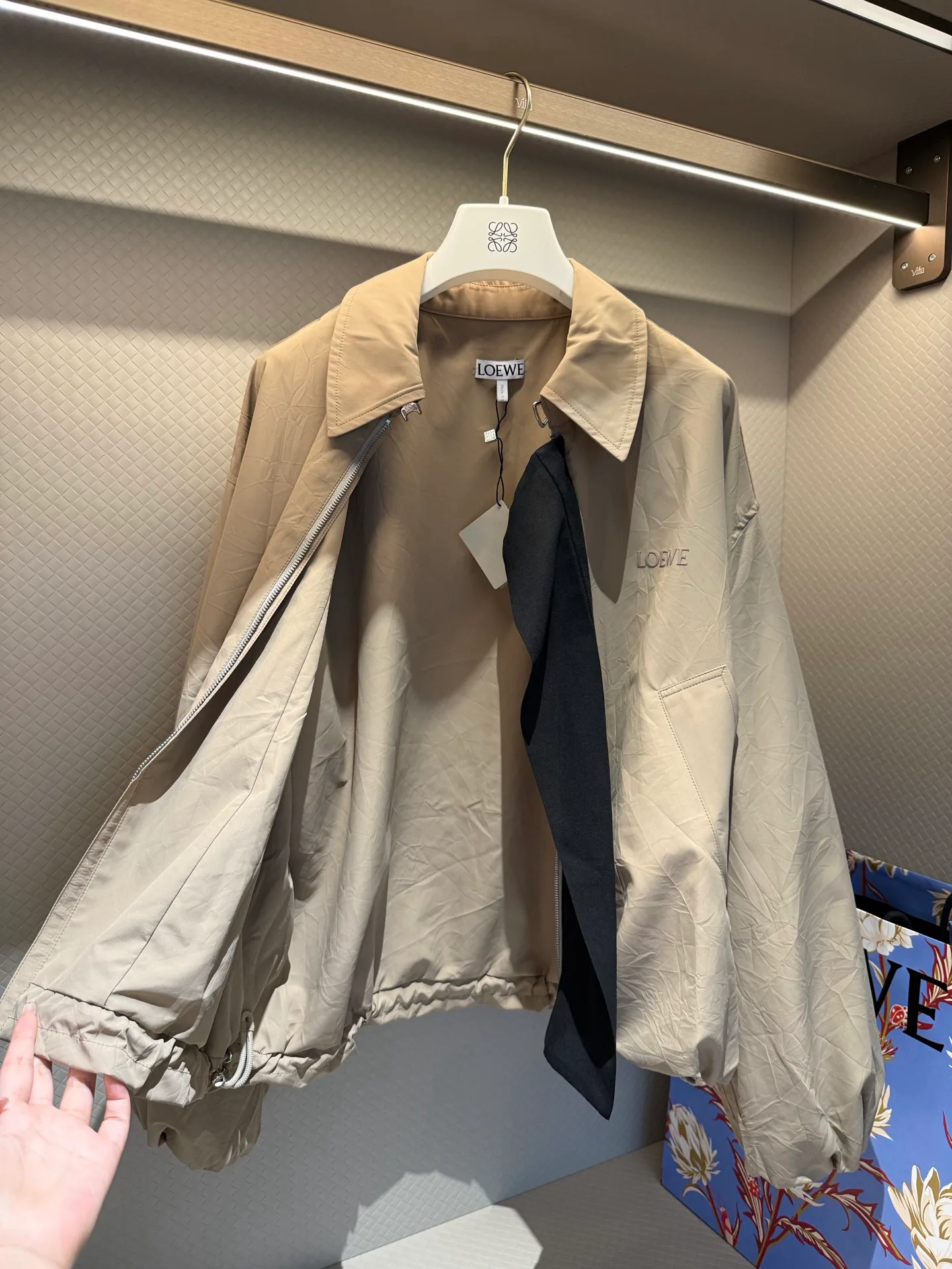 Куртки И Пуховики Женские Loewe 17557387