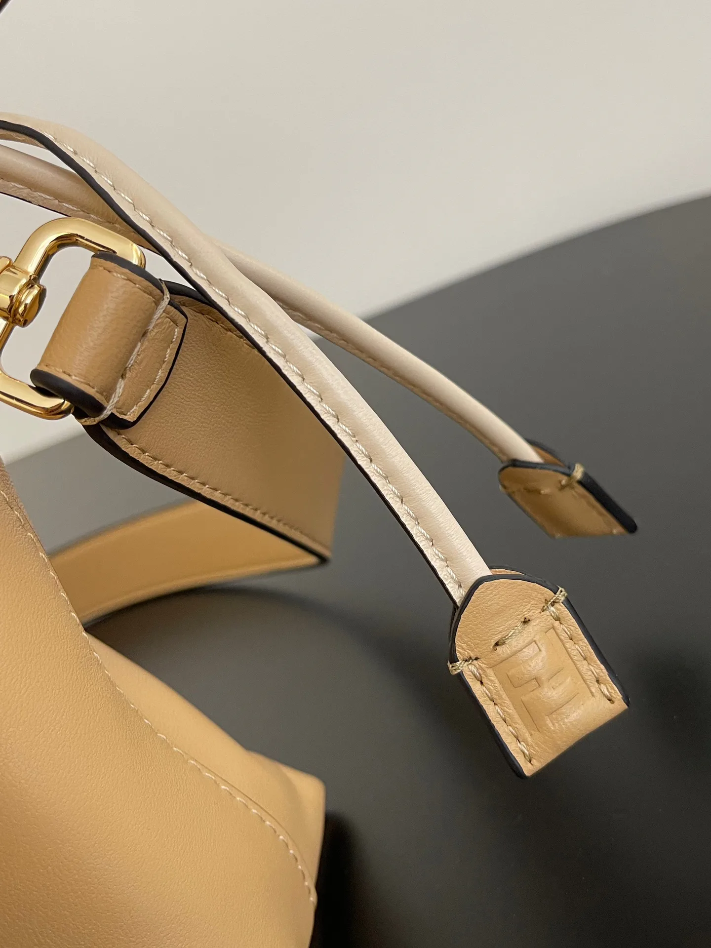 Классические Сумки Женские Fendi 13546215