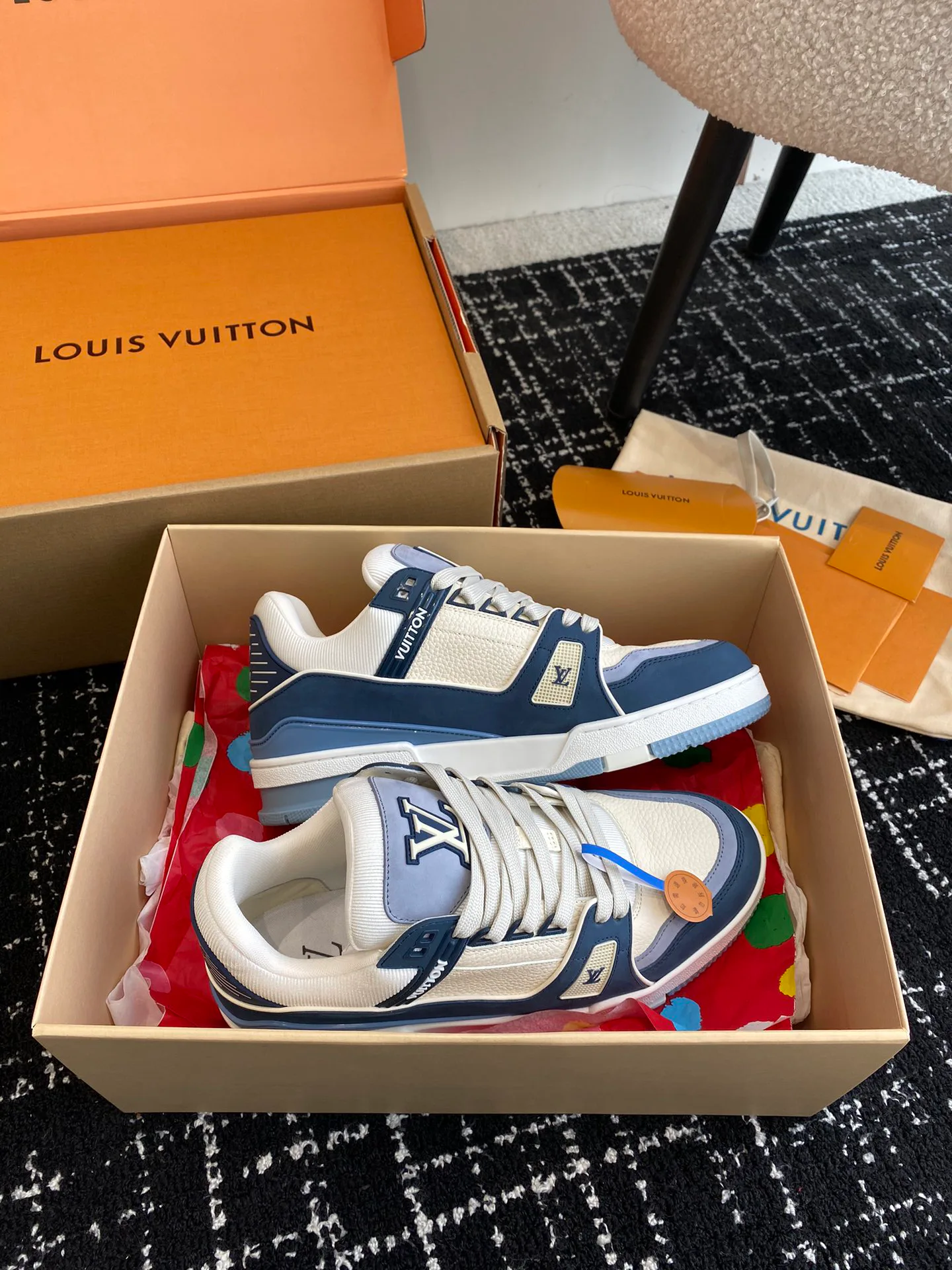 Кроссовки Женские Louis Vuitton 5790902
