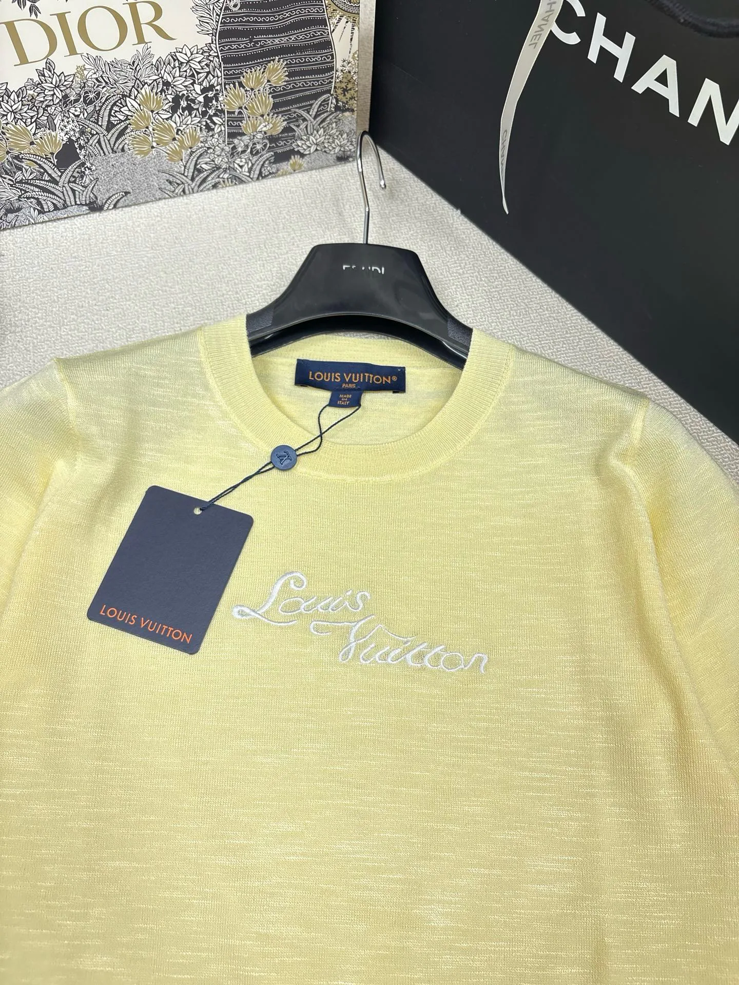 Футболки Женские Louis Vuitton 17387634