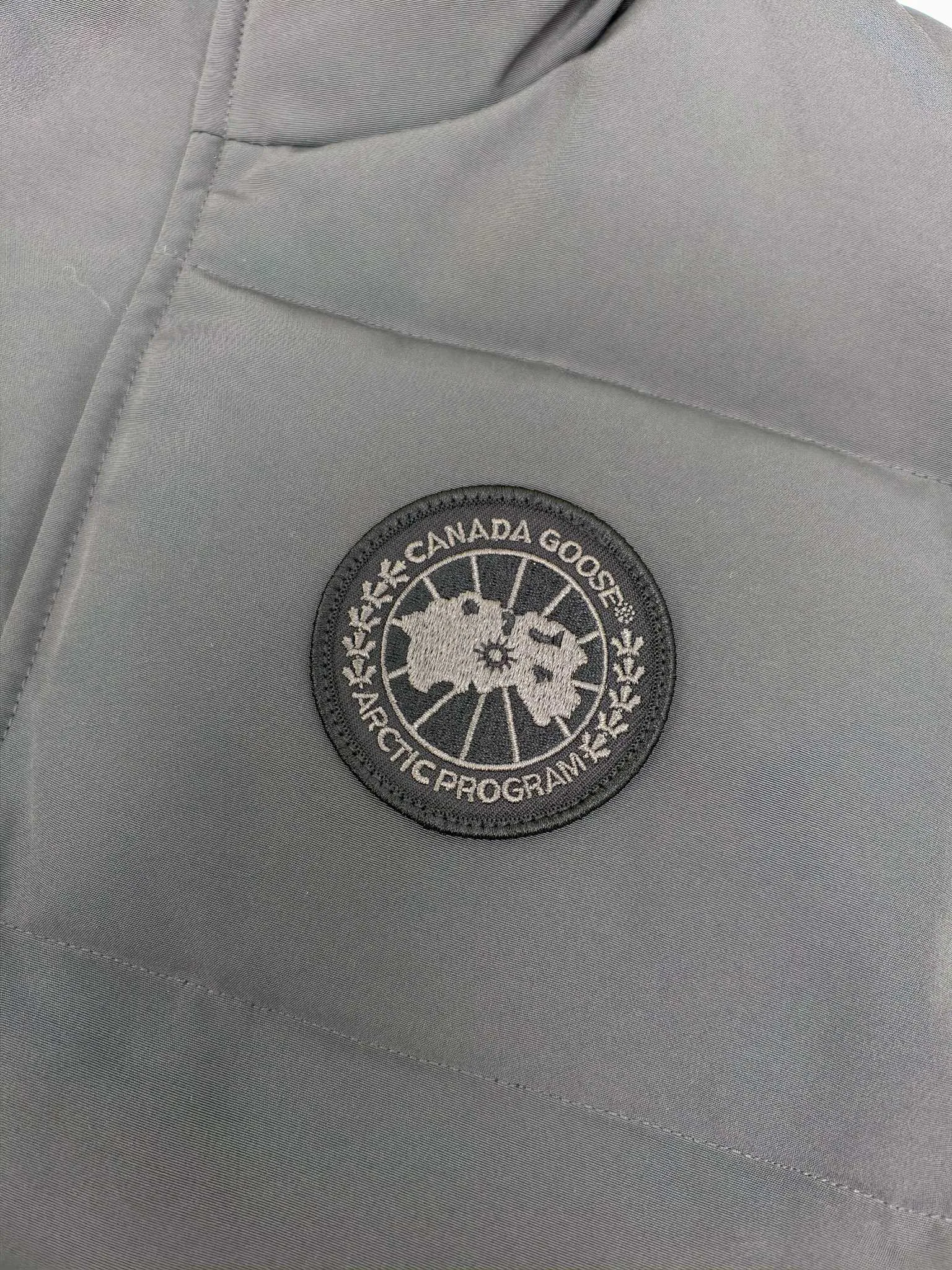Жилеты Женские Canada Goose 1773252