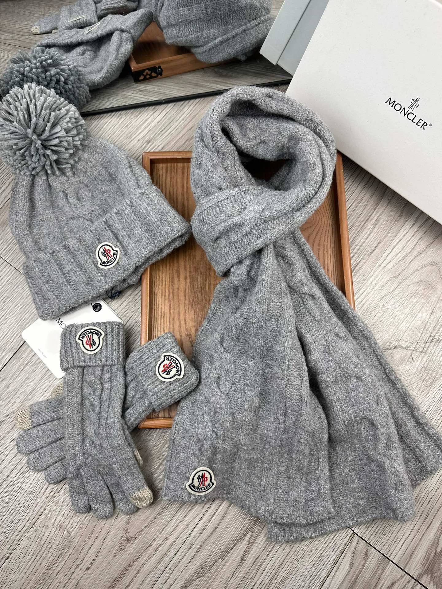 Шарфы Moncler 318480