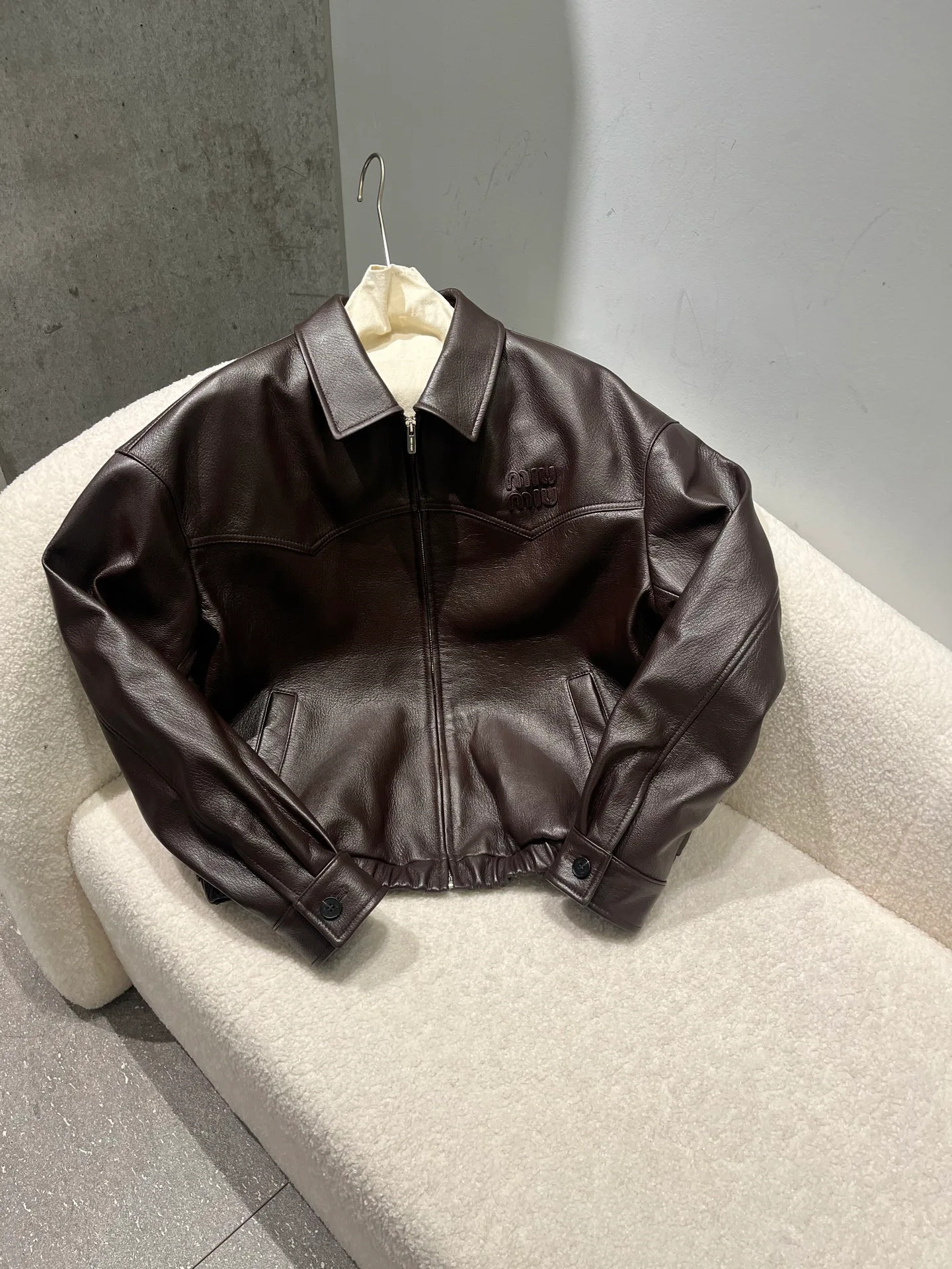 Кожаные Куртки И Дублёнки Мужские Miu Miu 13311012