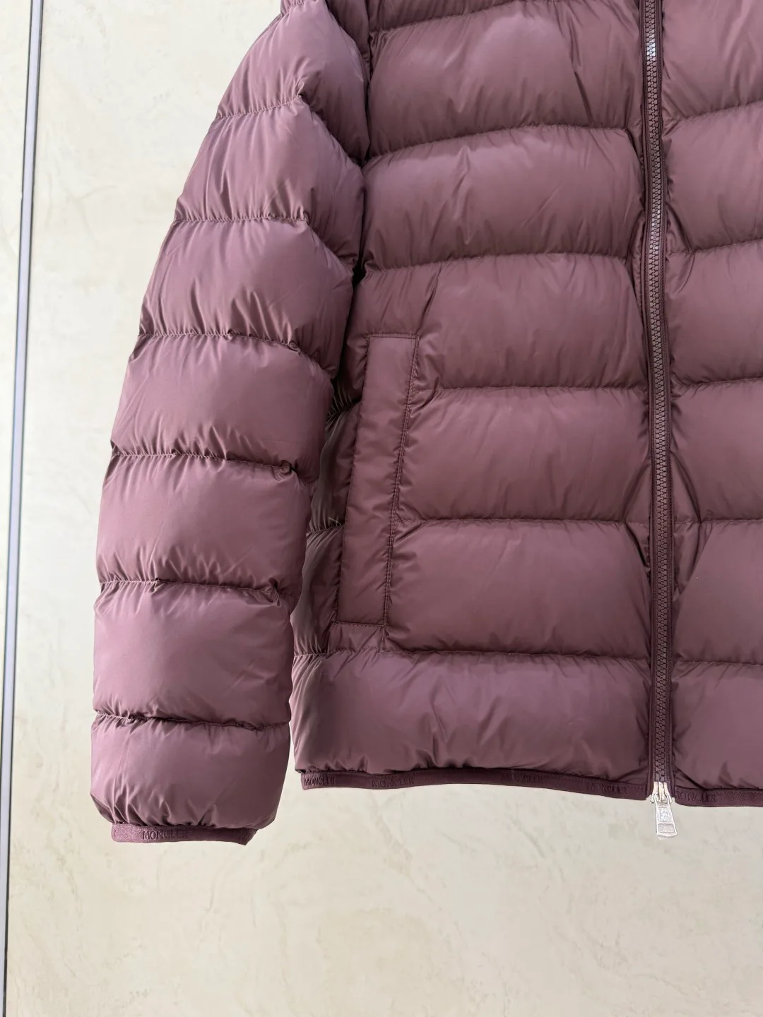 Куртки И Пуховики Женские Moncler 18376090
