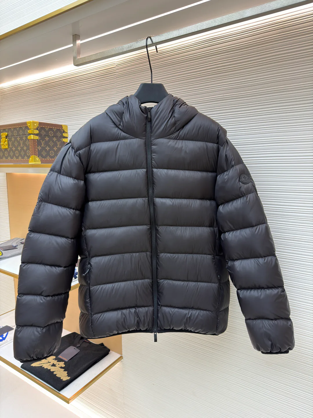 Куртки И Пуховики Мужские Moncler 339650