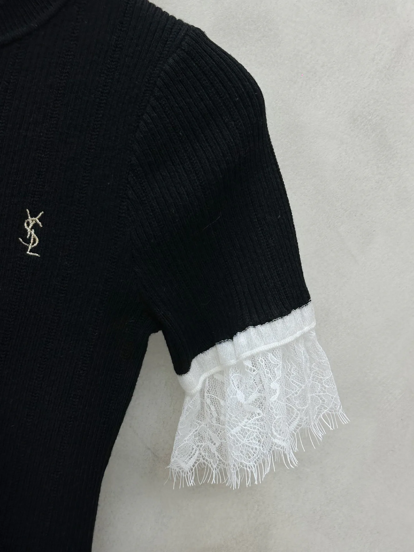 Топы Женские Saint Laurent 11762948