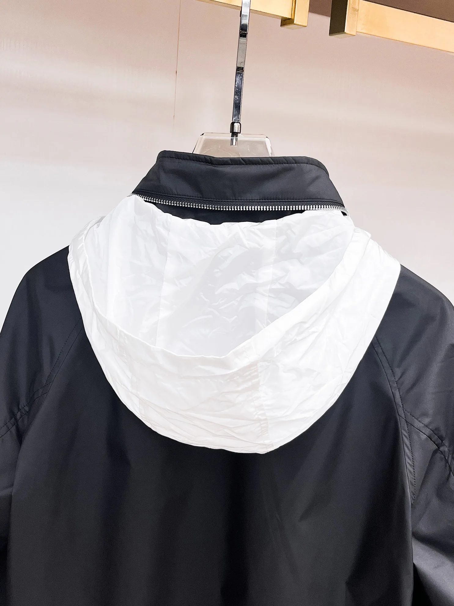 Куртки И Пуховики Мужские Moncler 18197234