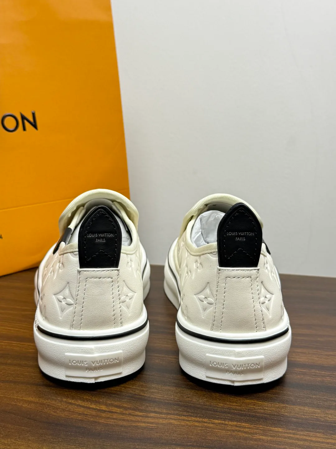 Кроссовки Мужские Louis Vuitton 19716443