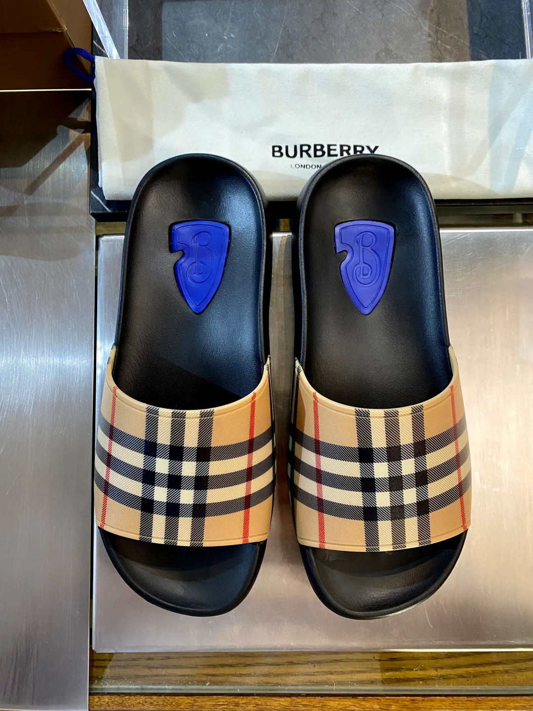 Шлепанцы Мужские Burberry 11250383