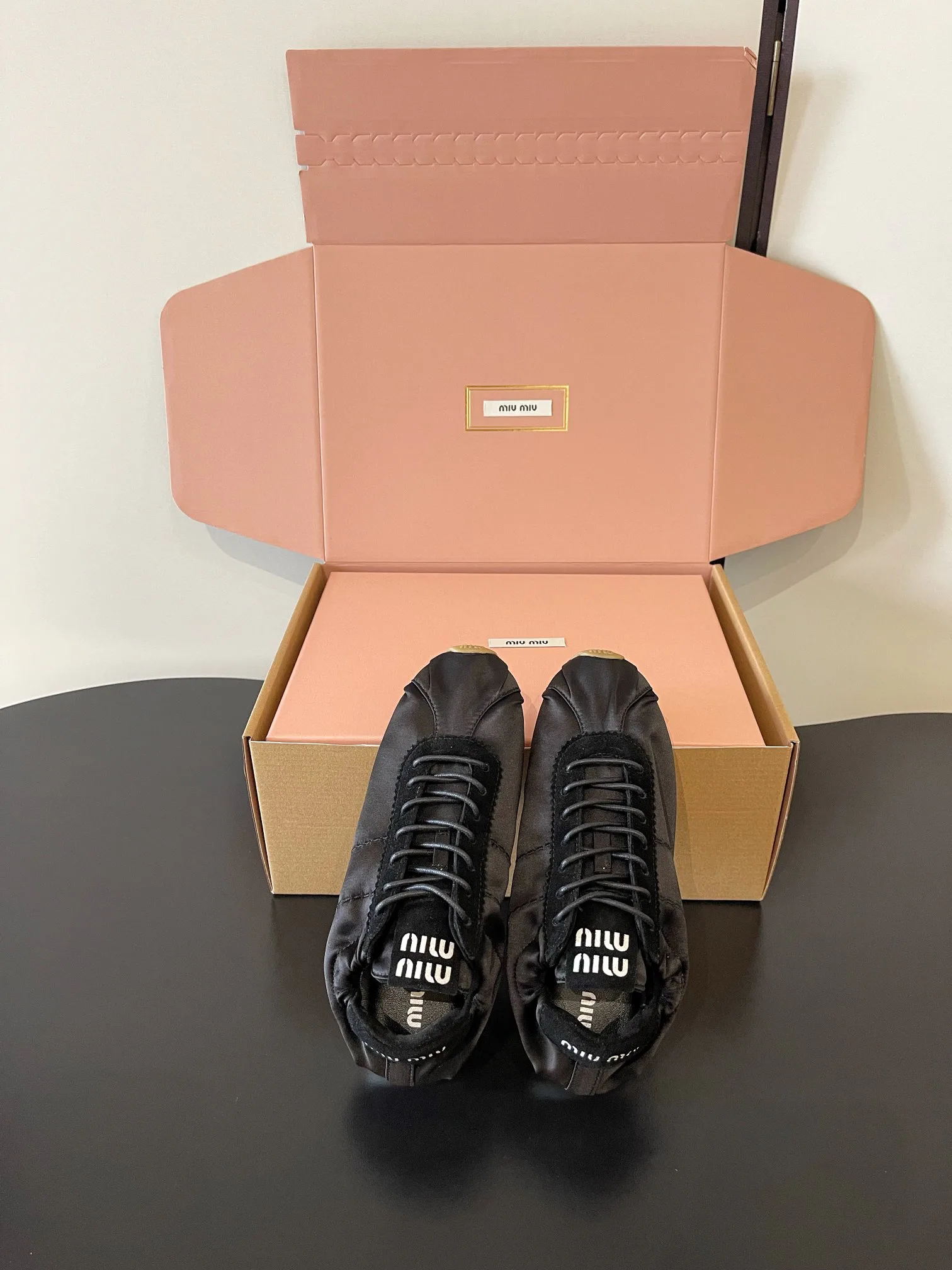 Кроссовки Женские Miu Miu 10654999