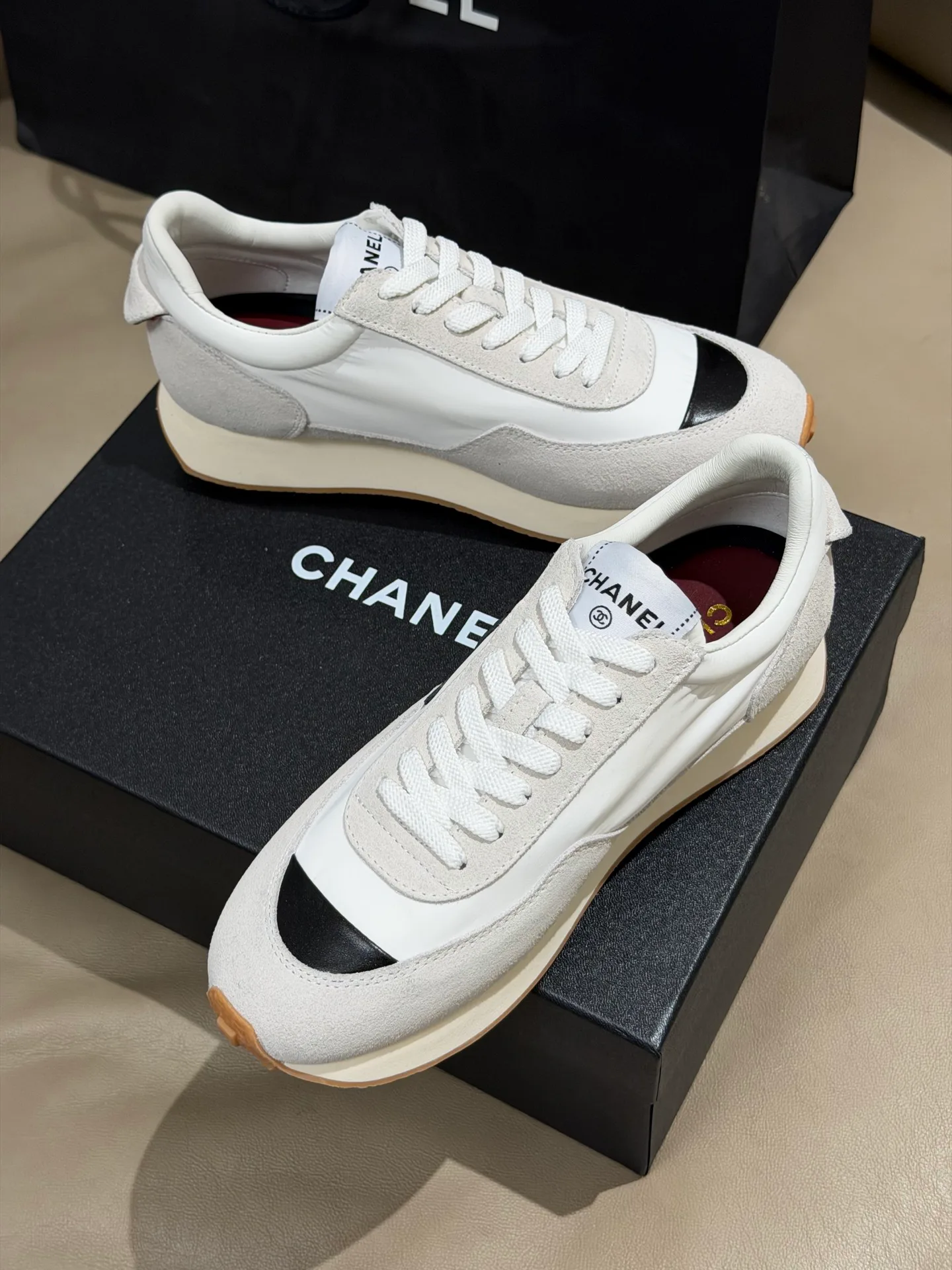 Кроссовки Женские Chanel 11388907