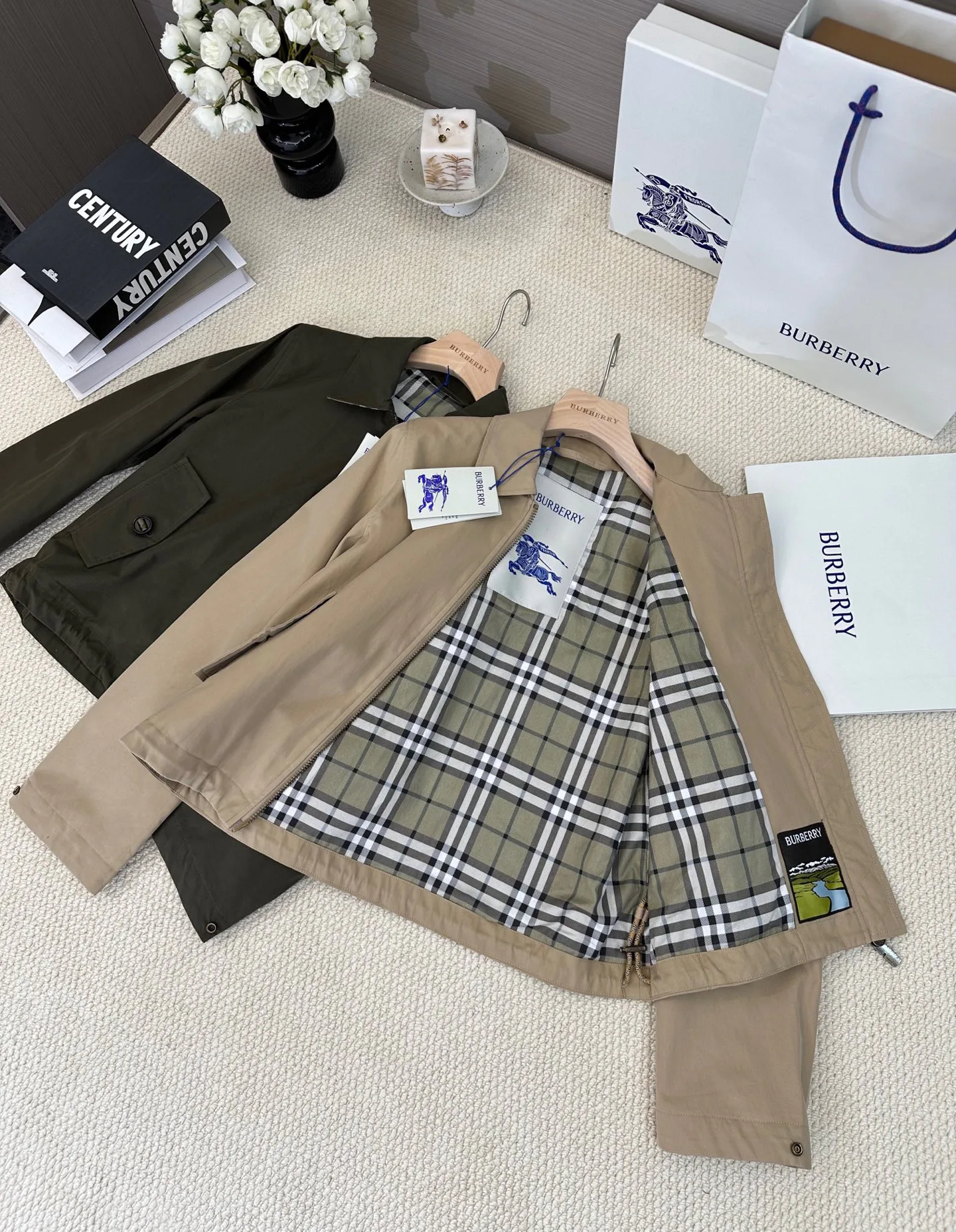 Куртки И Пуховики Женские Burberry 17998592