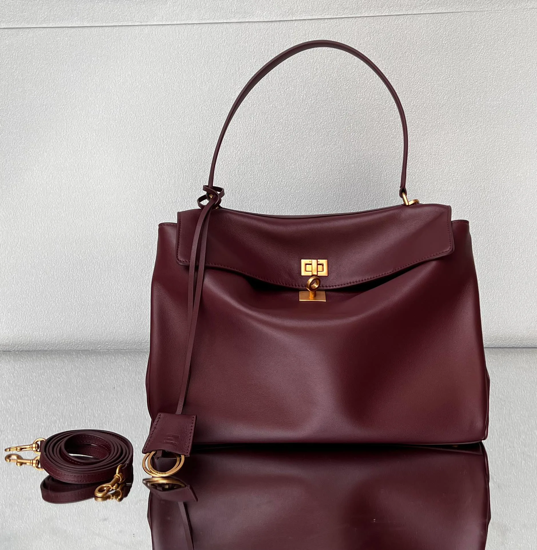 Классические Сумки Женские Balenciaga 11524758