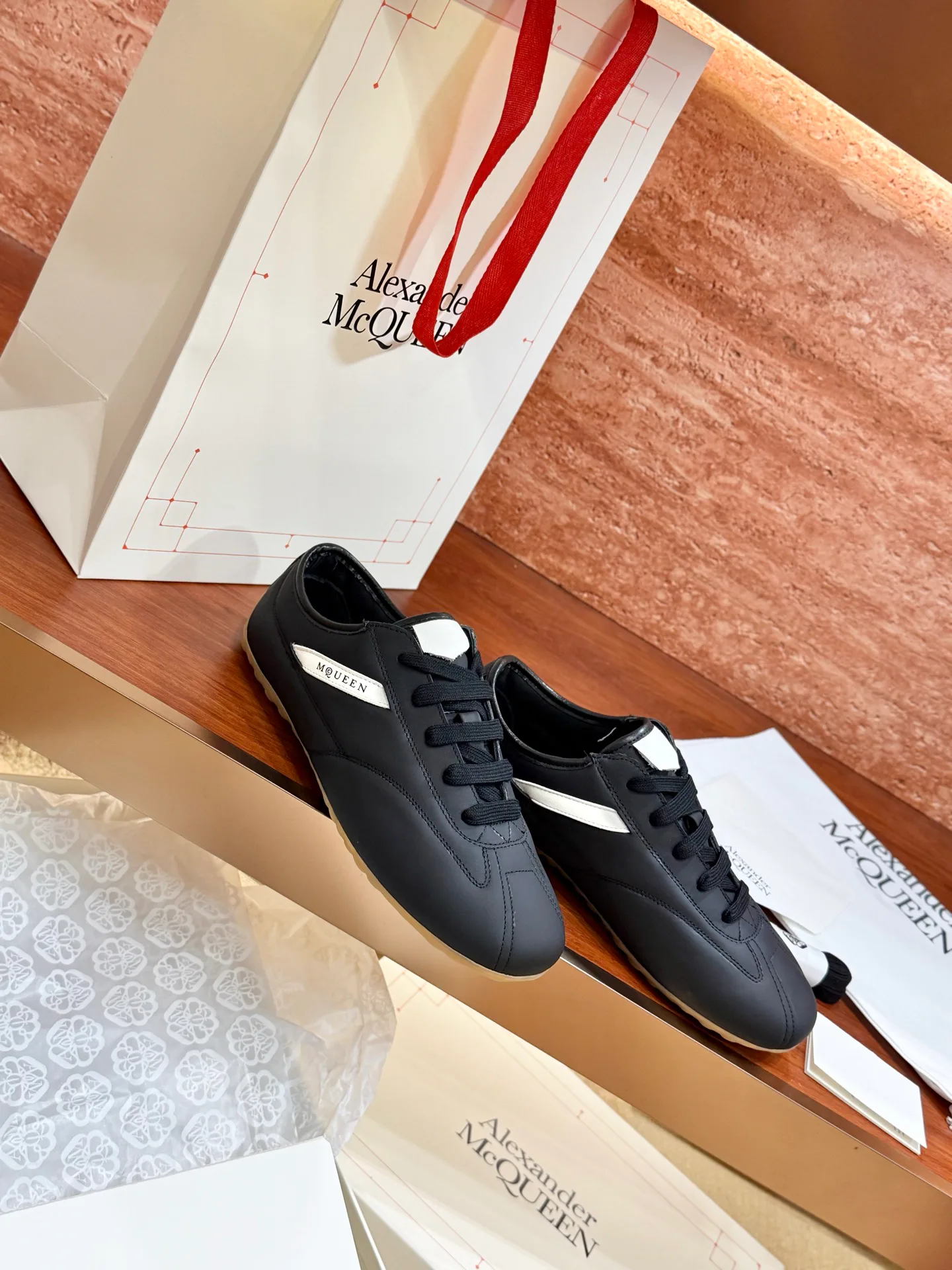 Кроссовки Женские Alexander Mcqueen 14182701