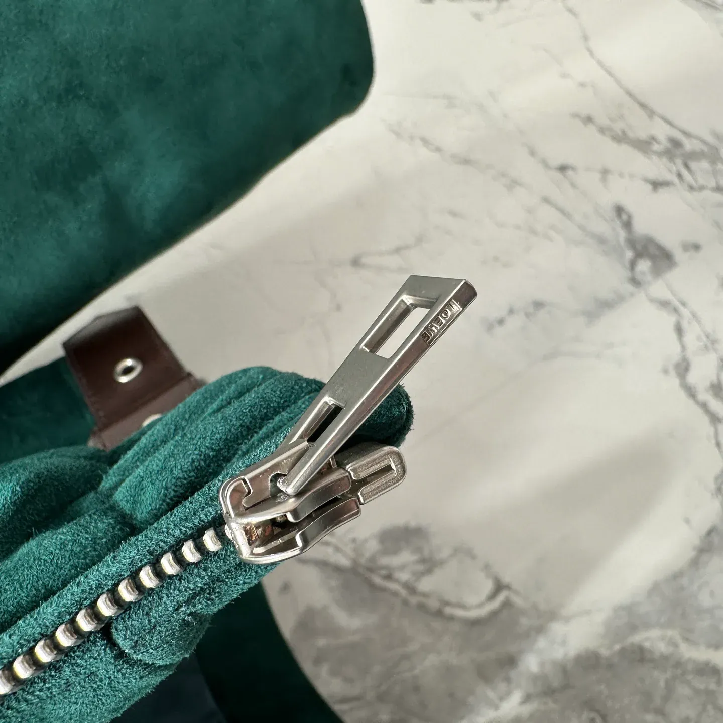 Кожаные Куртки И Дублёнки Женские Loewe 409179