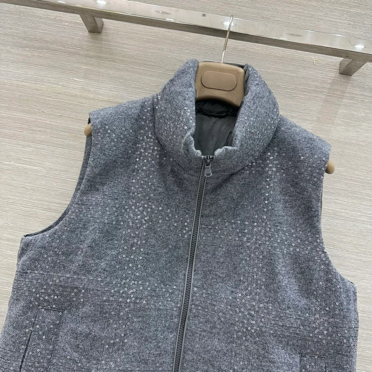 Жилеты Женские Brunello Cucinelli 18056705