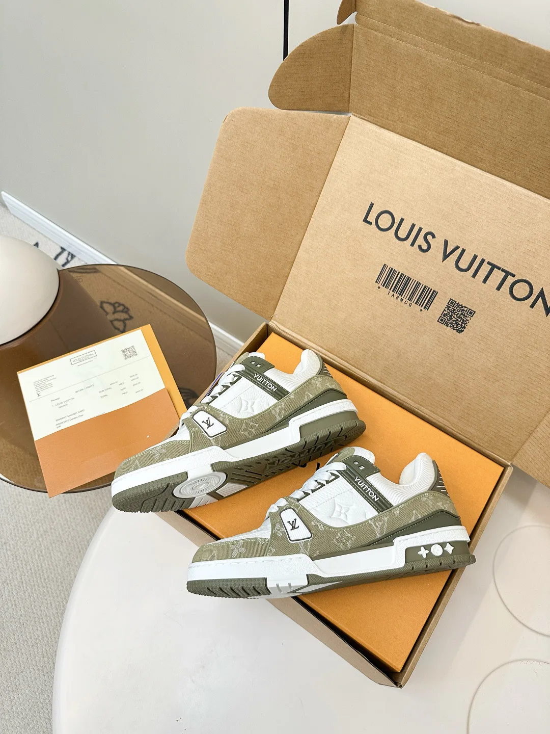 Кроссовки Женские Louis Vuitton 11778734