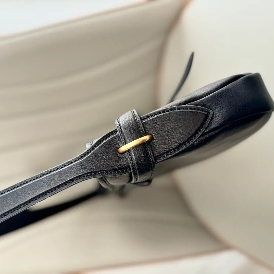 Классические Сумки Женские Miu Miu 26165