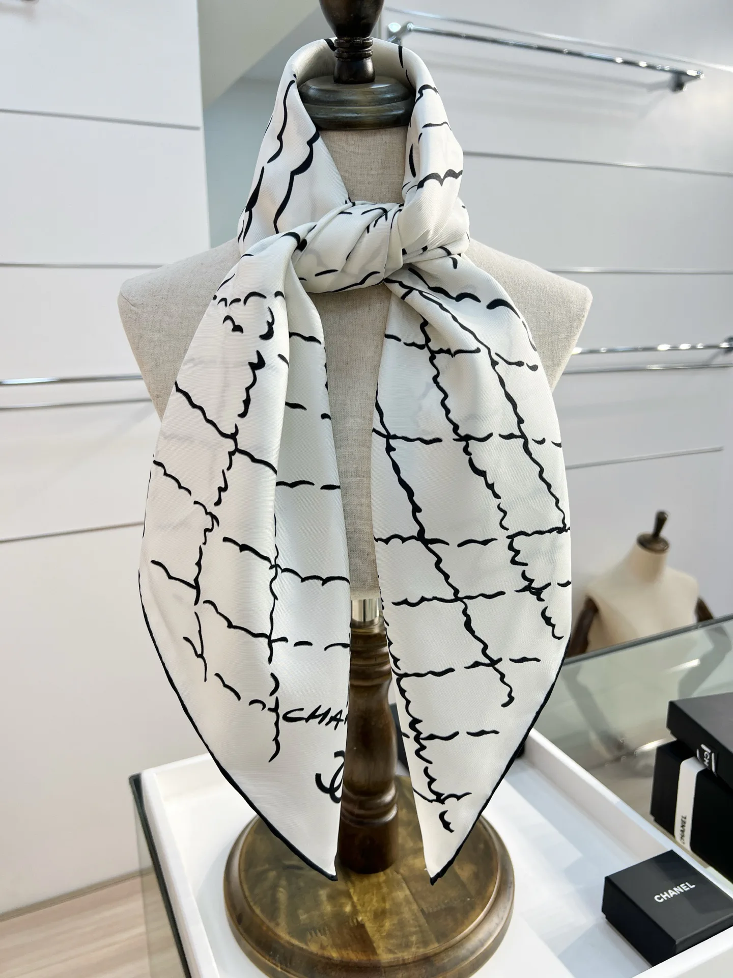 Шарфы Chanel 878511