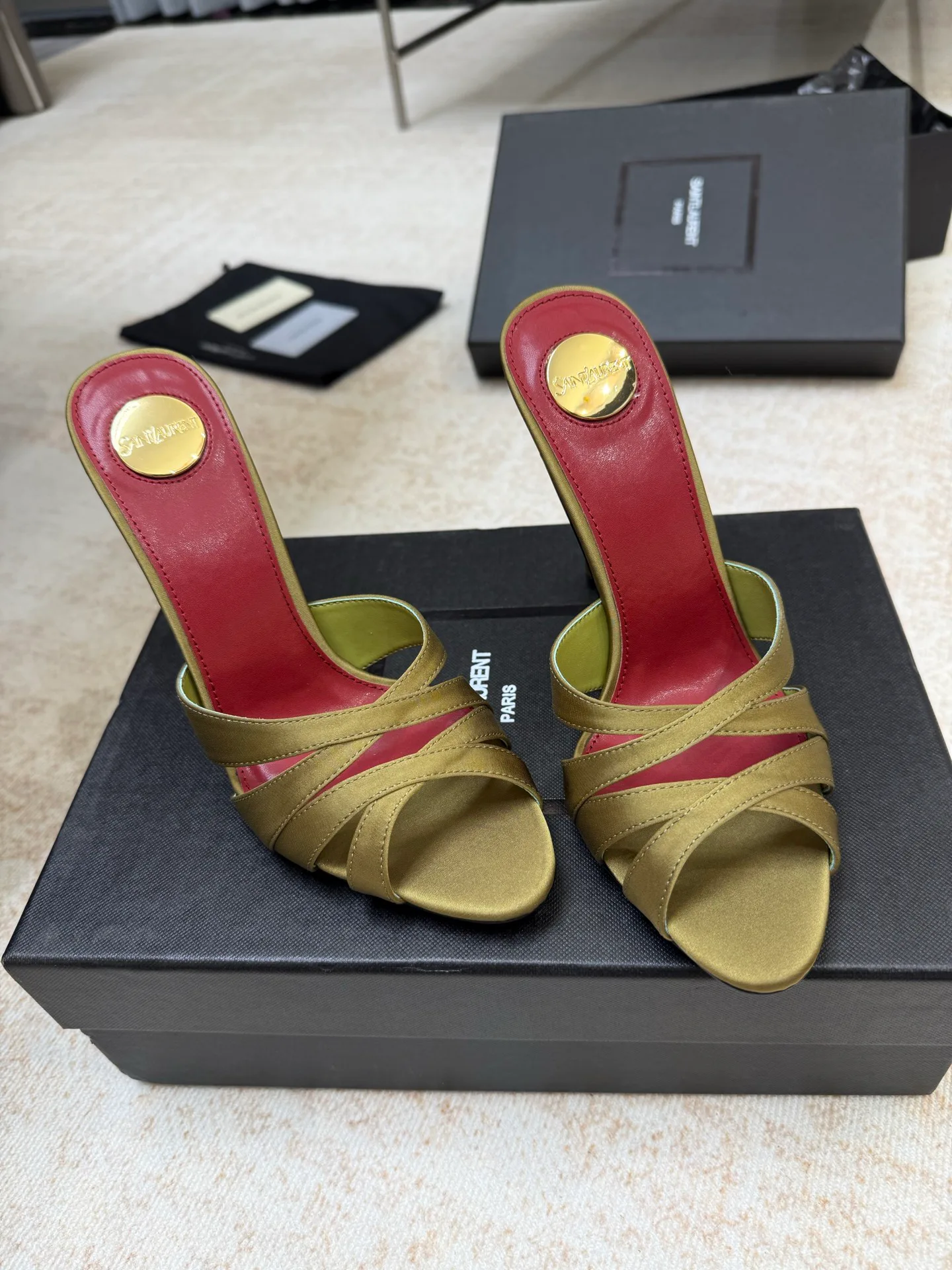 Босоножки Женские Saint Laurent 3062302