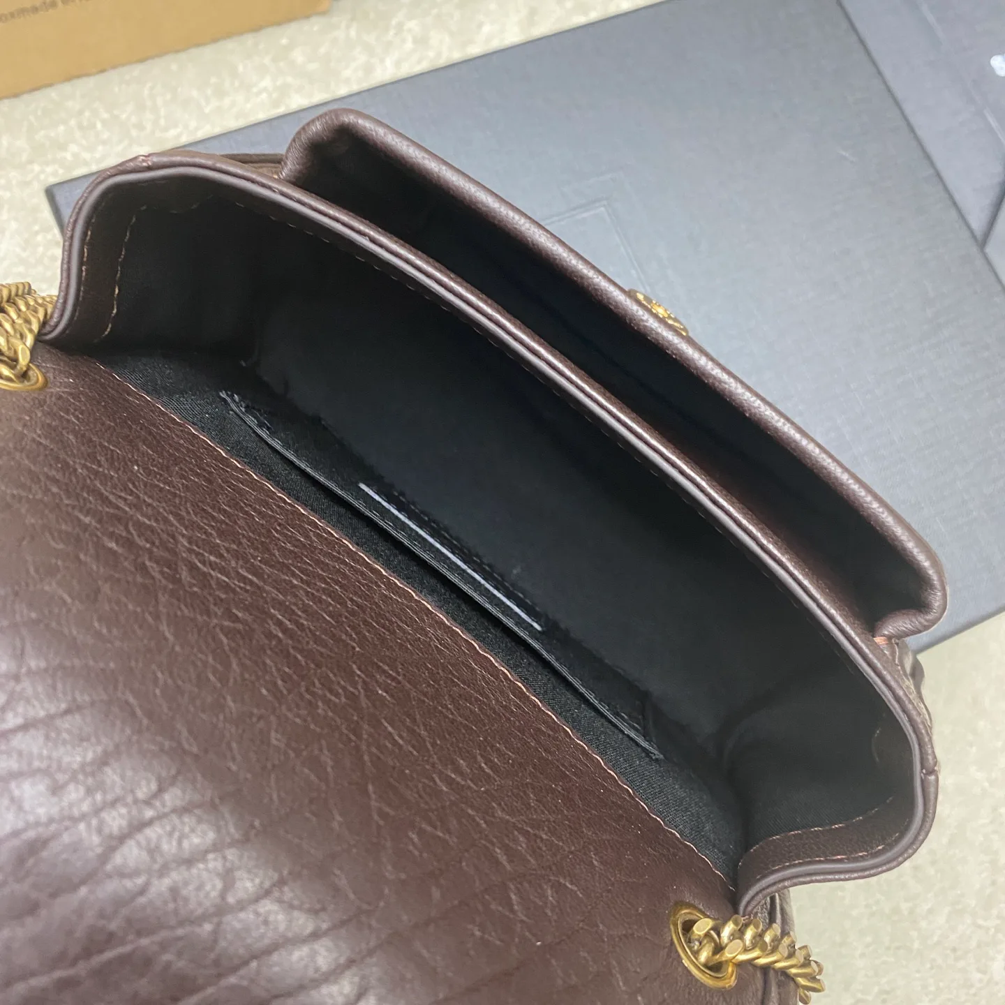 Классические Сумки Женские Saint Laurent 17823707