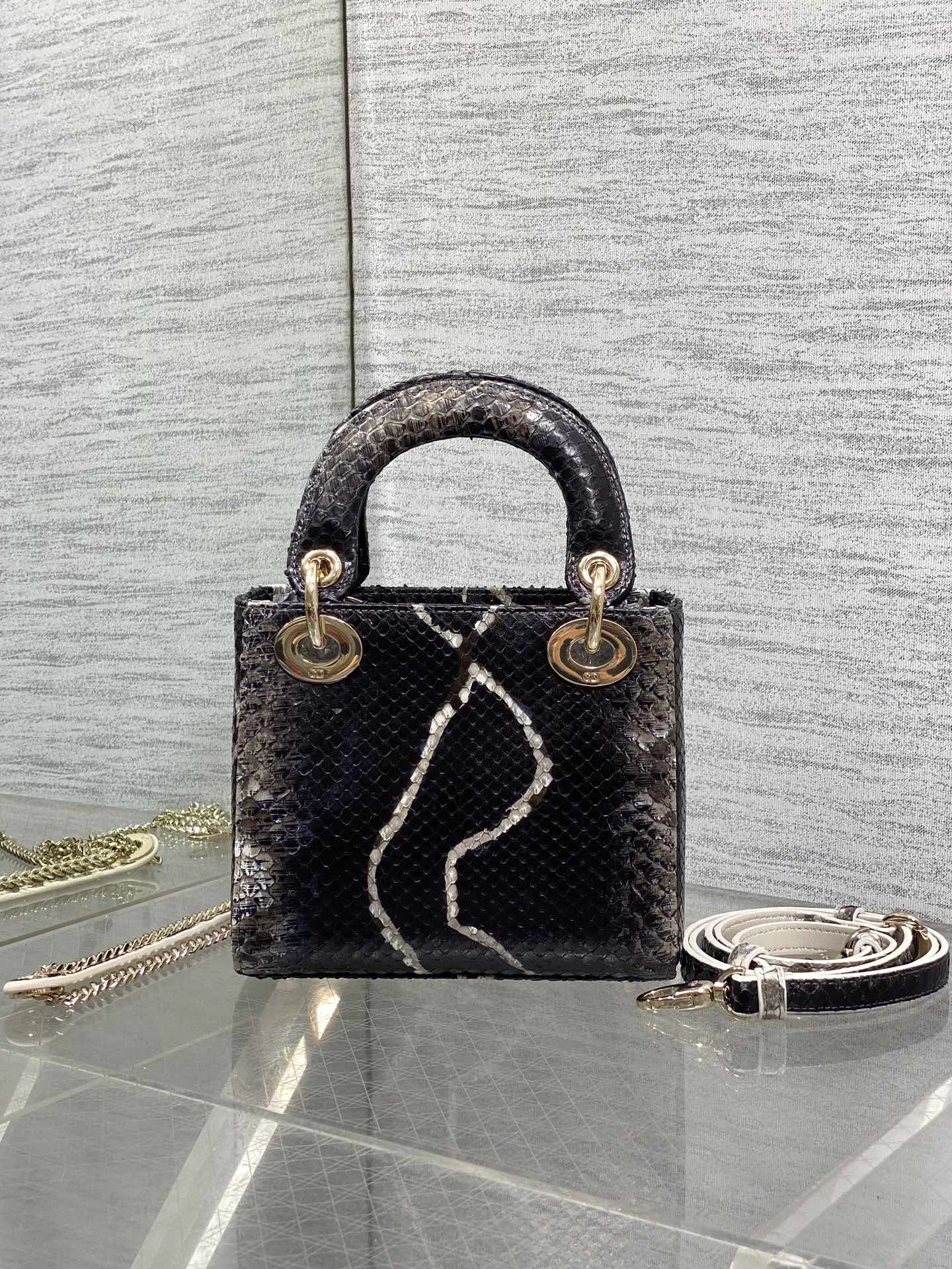 Классические Сумки Женские Christian Dior 11581706