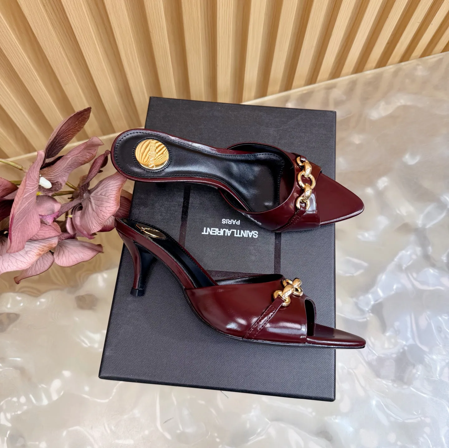 Босоножки Женские Saint Laurent 11660287