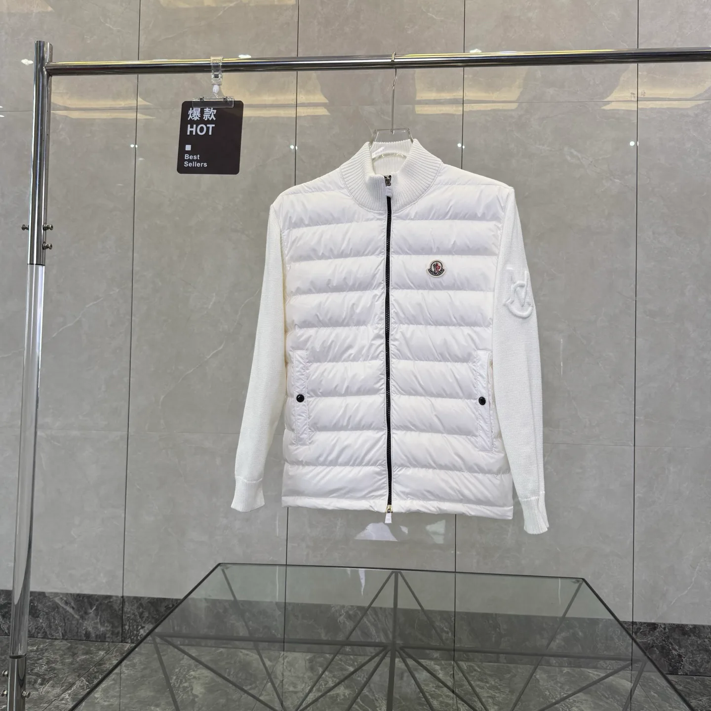 Куртки И Пуховики Женские Moncler 17949636