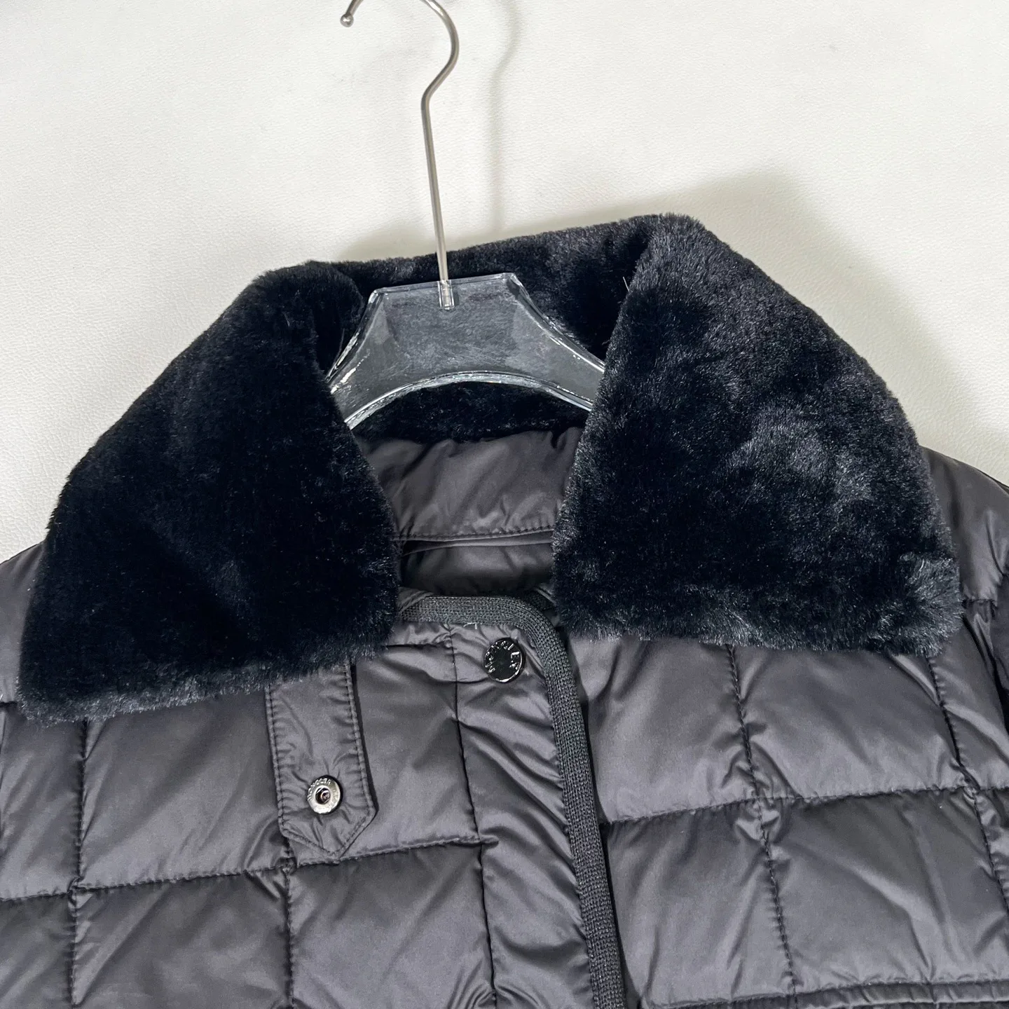 Куртки И Пуховики Женские Moncler 18728940