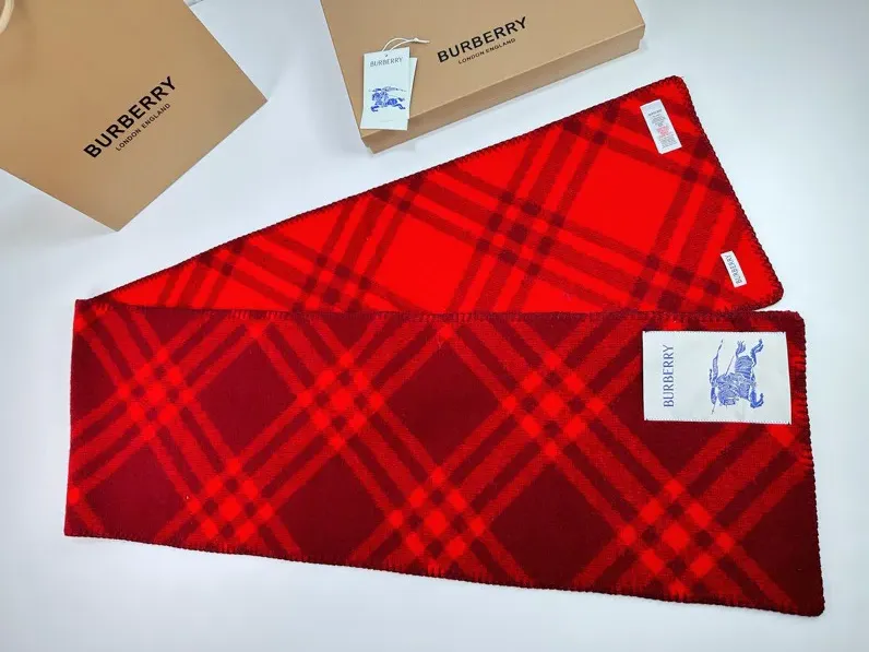 Шарфы Burberry 523810