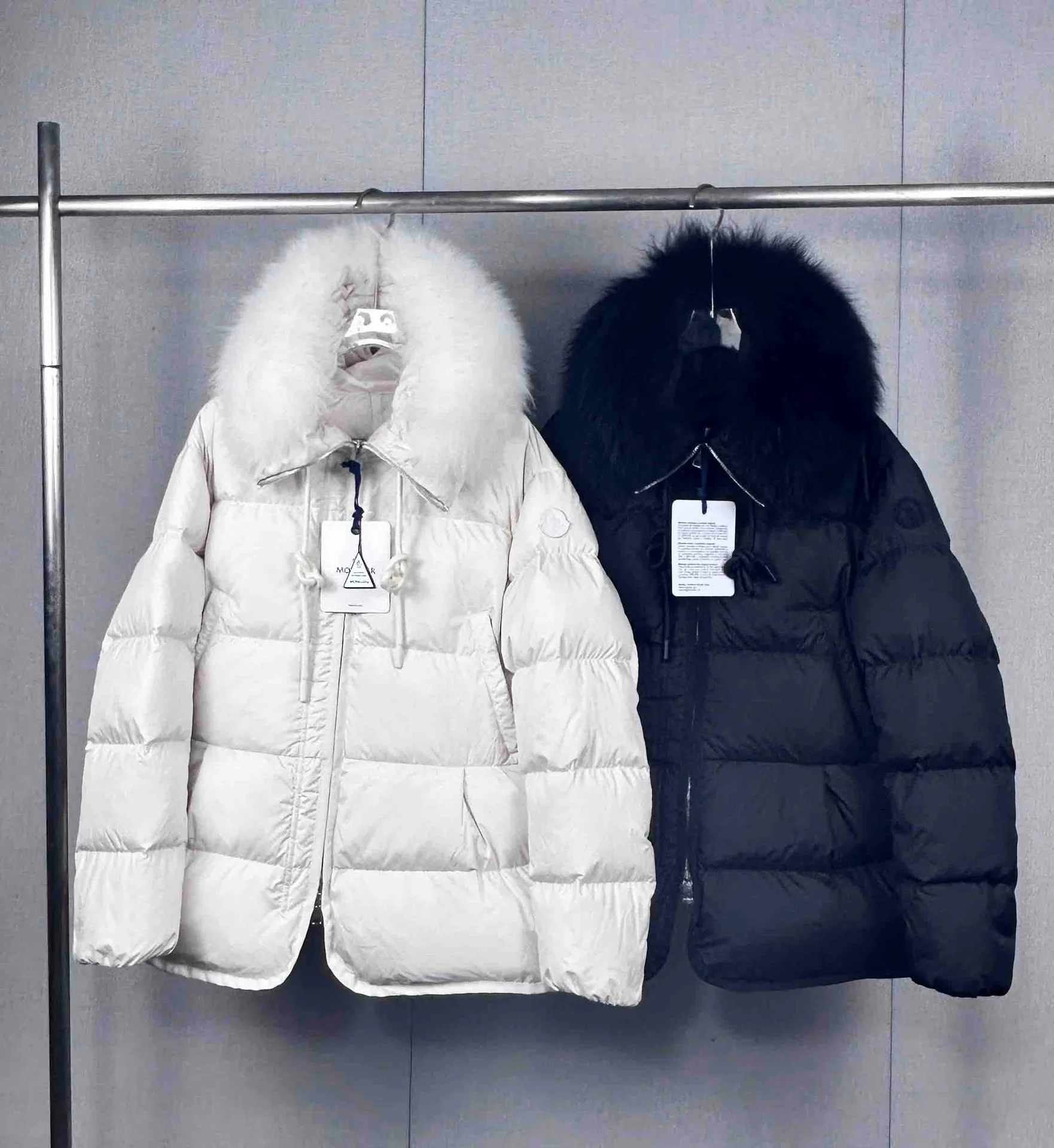 Куртки И Пуховики Женские Moncler 19648624