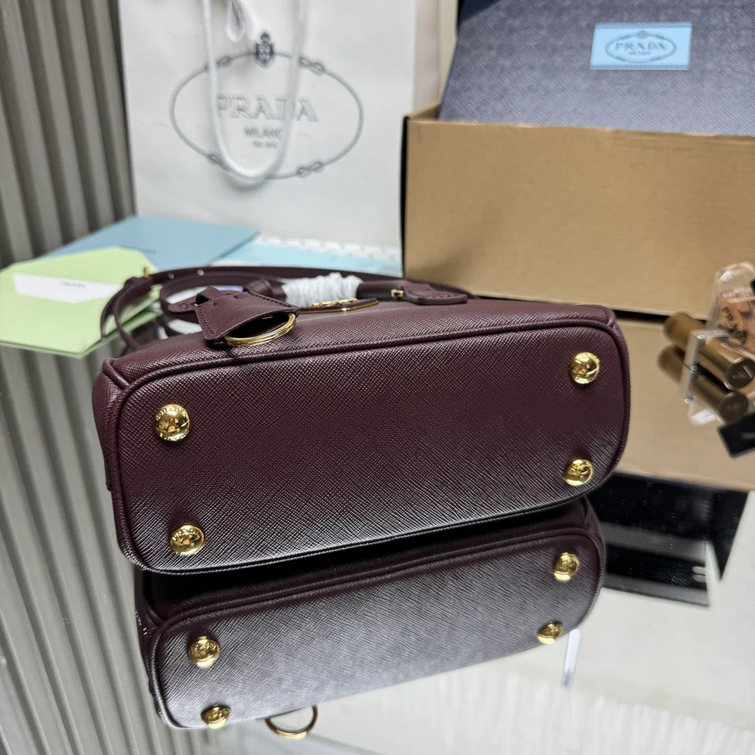 Классические Сумки Женские Prada 1763159