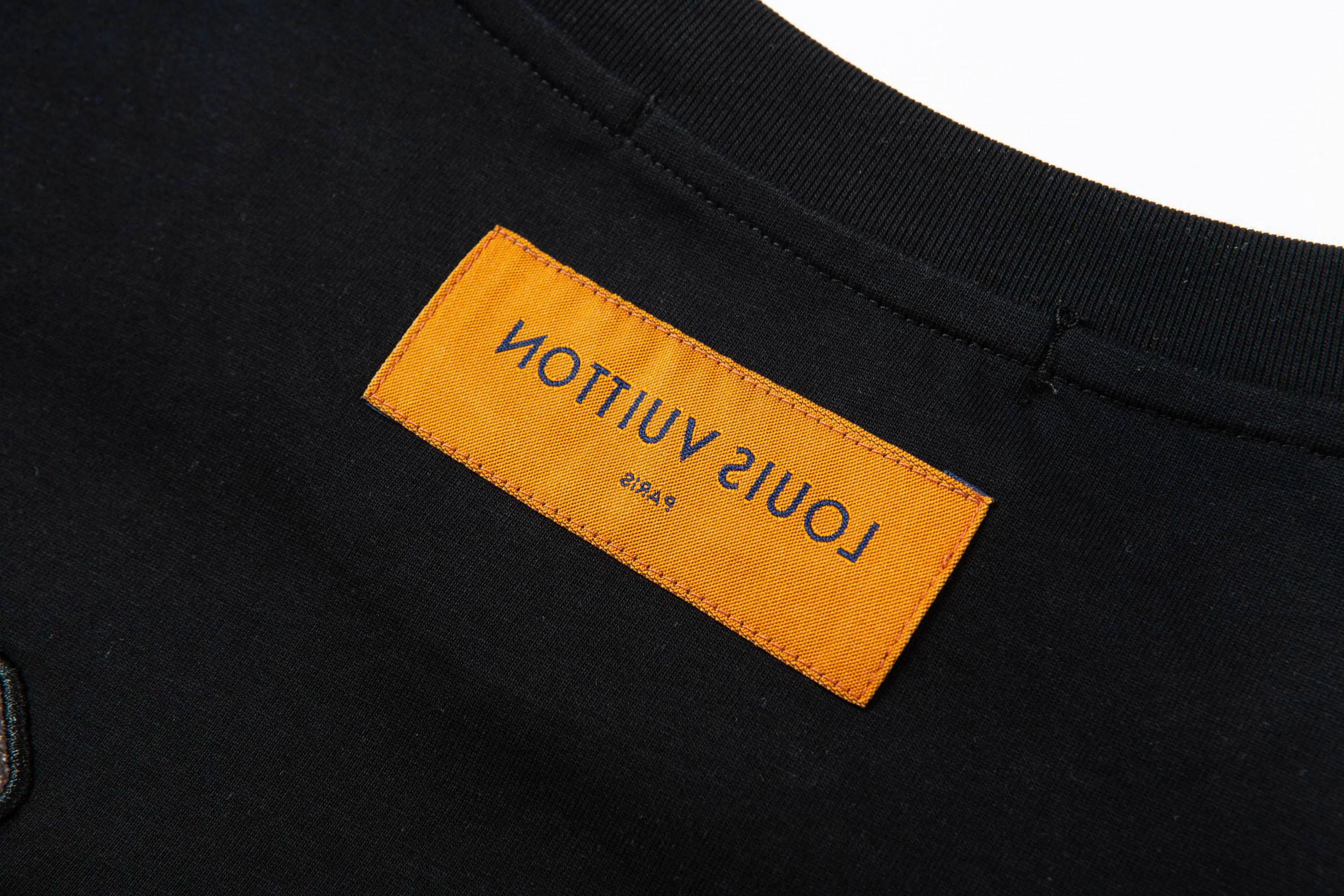 Футболки Женские Louis Vuitton 11683529