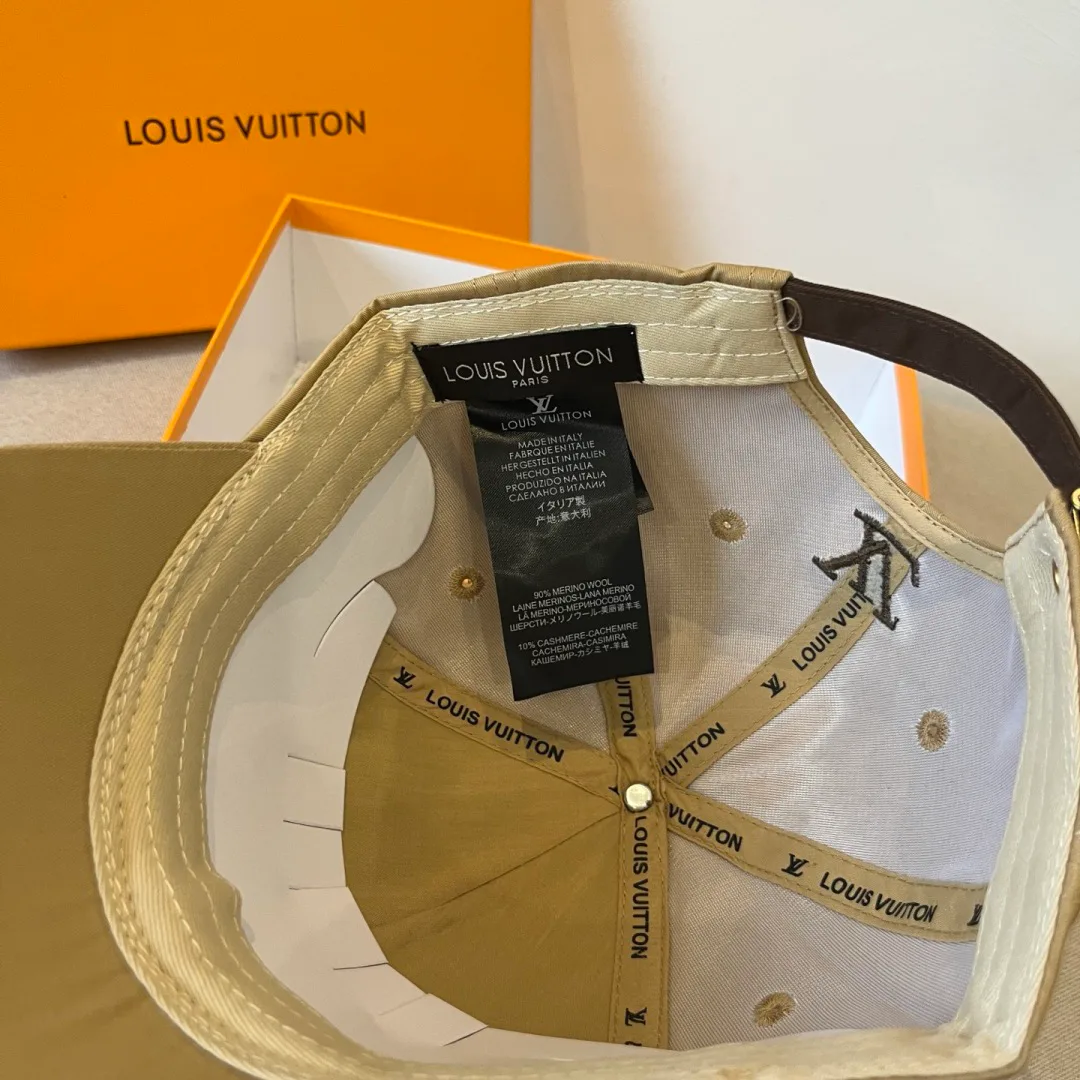 Головные Уборы Louis Vuitton 9679814