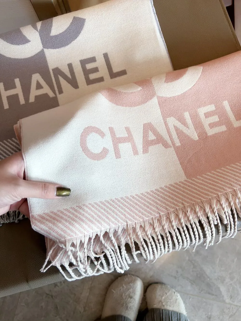 Шарфы Chanel 18002969