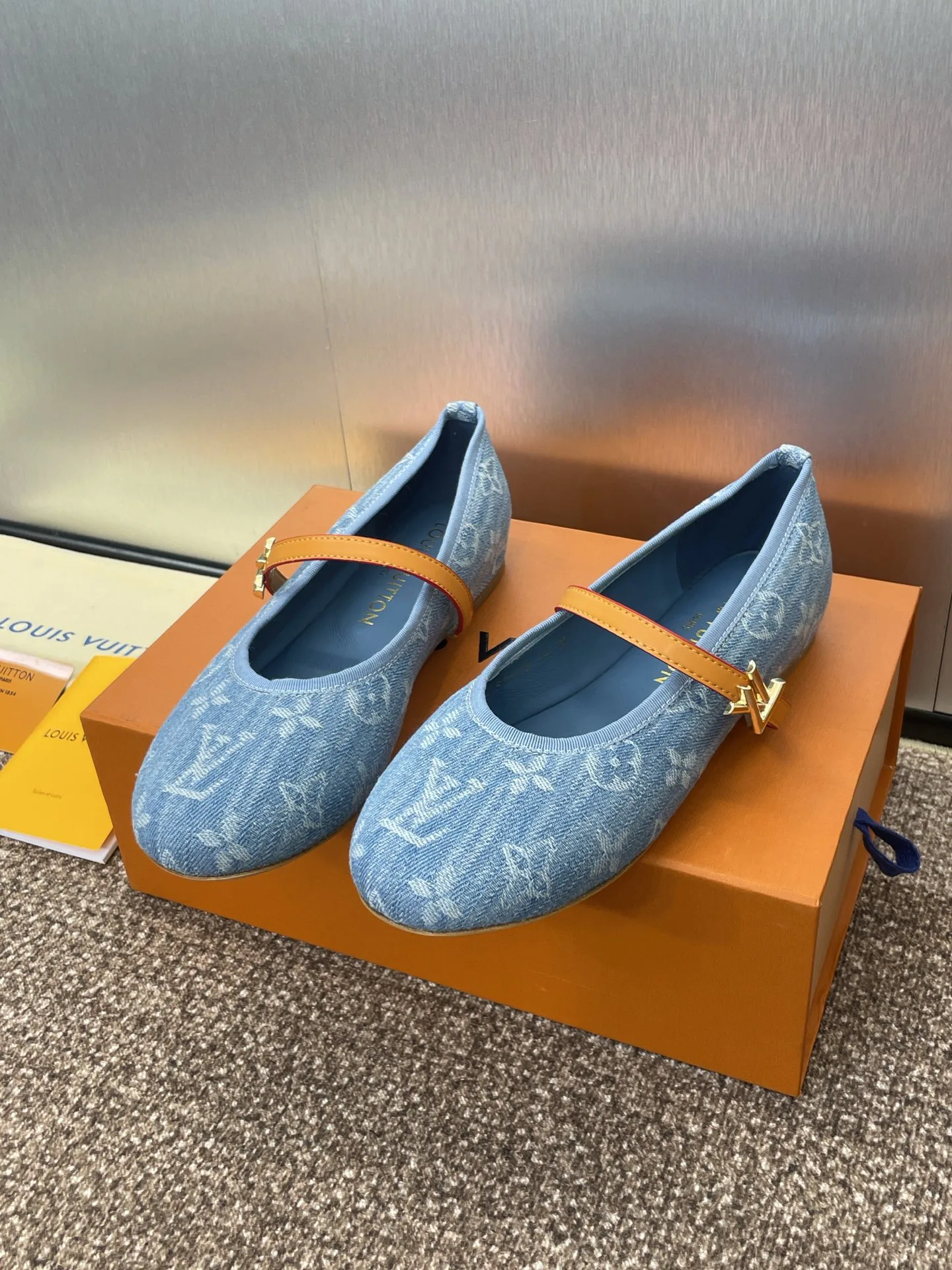 Туфли Женские Louis Vuitton 13346503