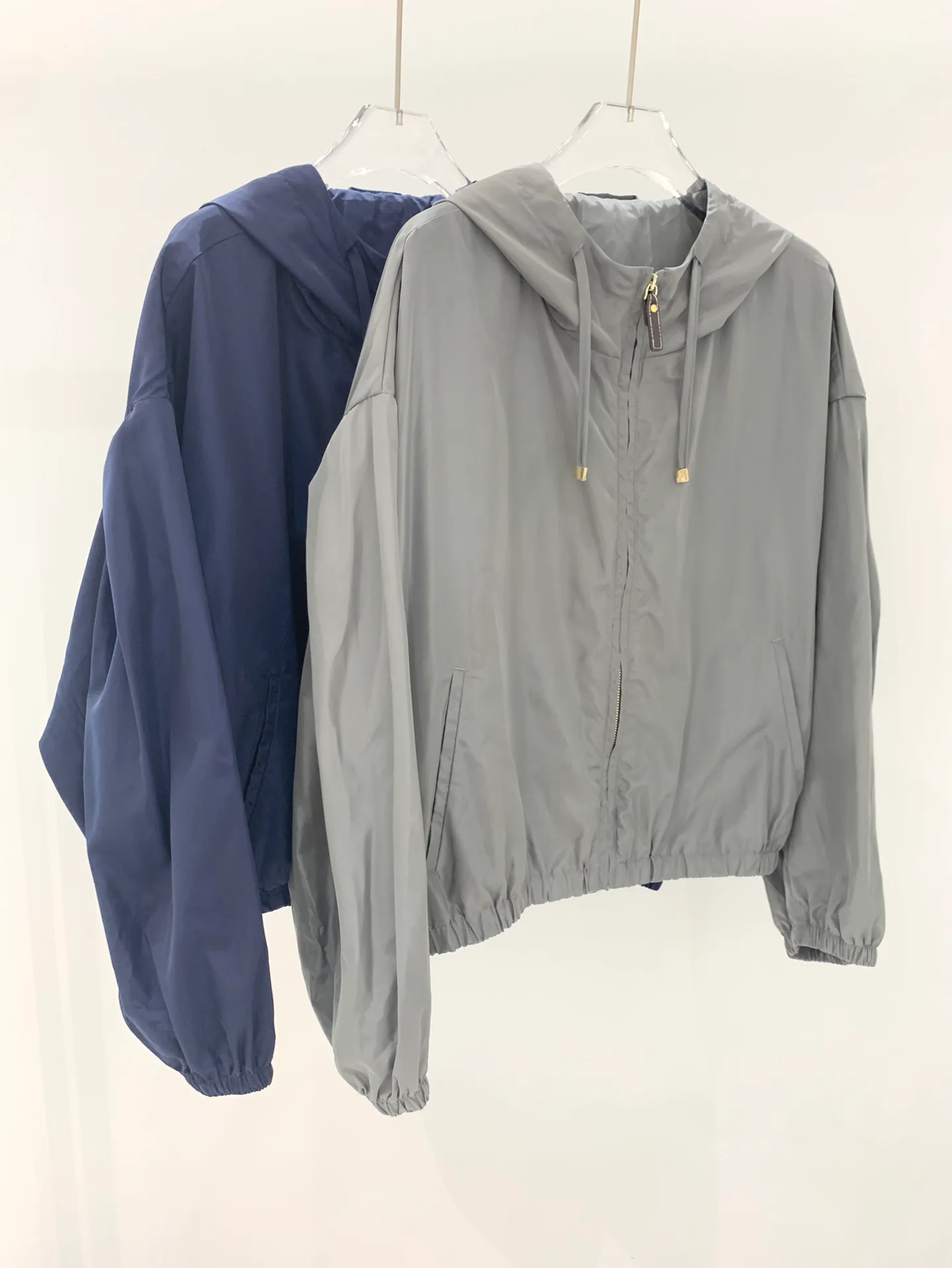 Куртки И Пуховики Женские Max Mara 11553376