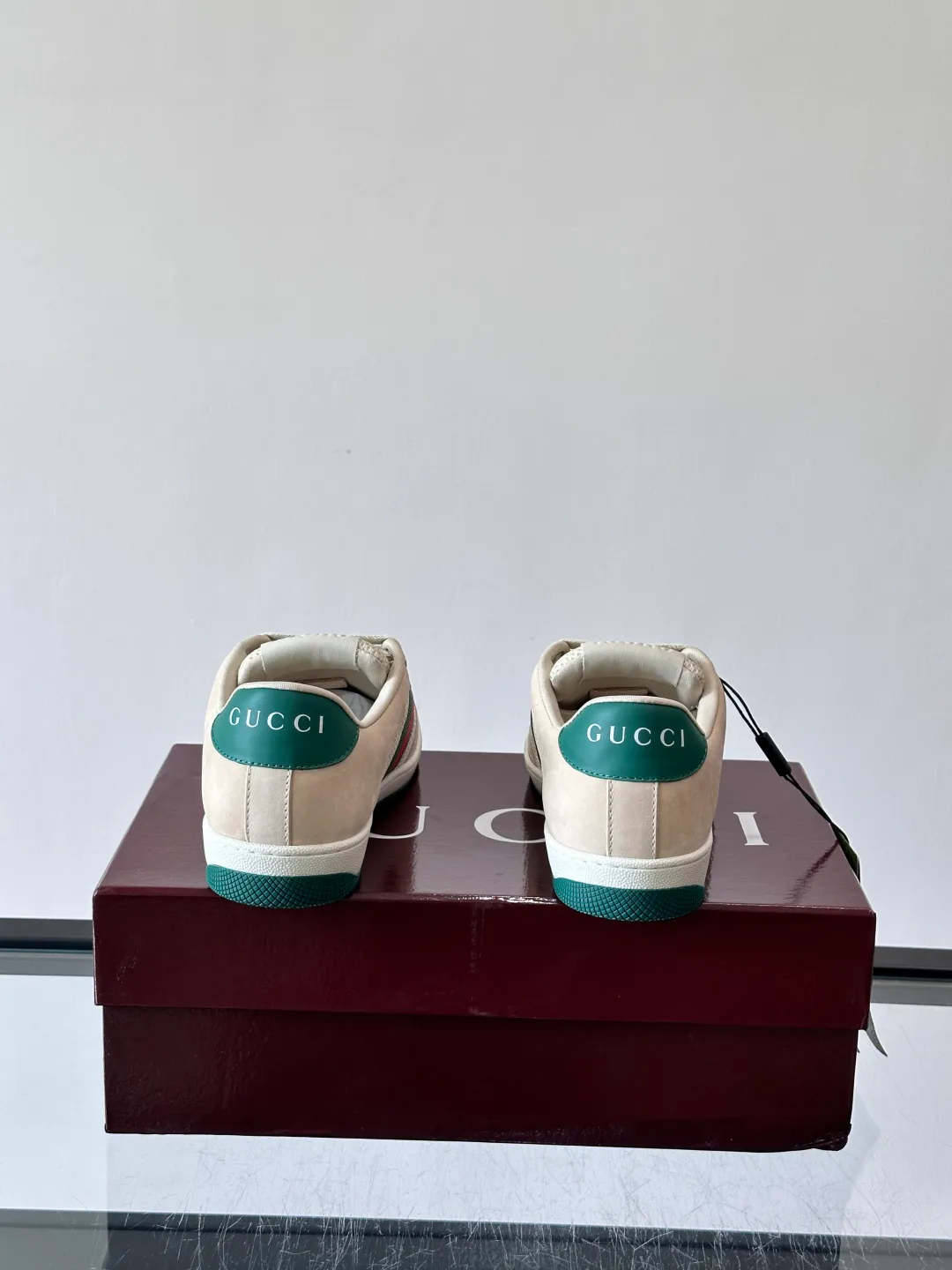 Кроссовки Женские Gucci 17672664